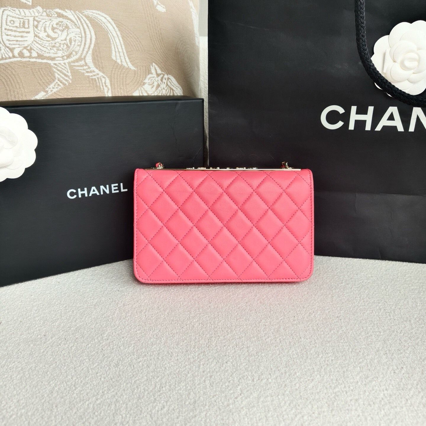 Chanel Pre-loved Bag Very good condition Size ONE SIZE - 3 Thumbnail