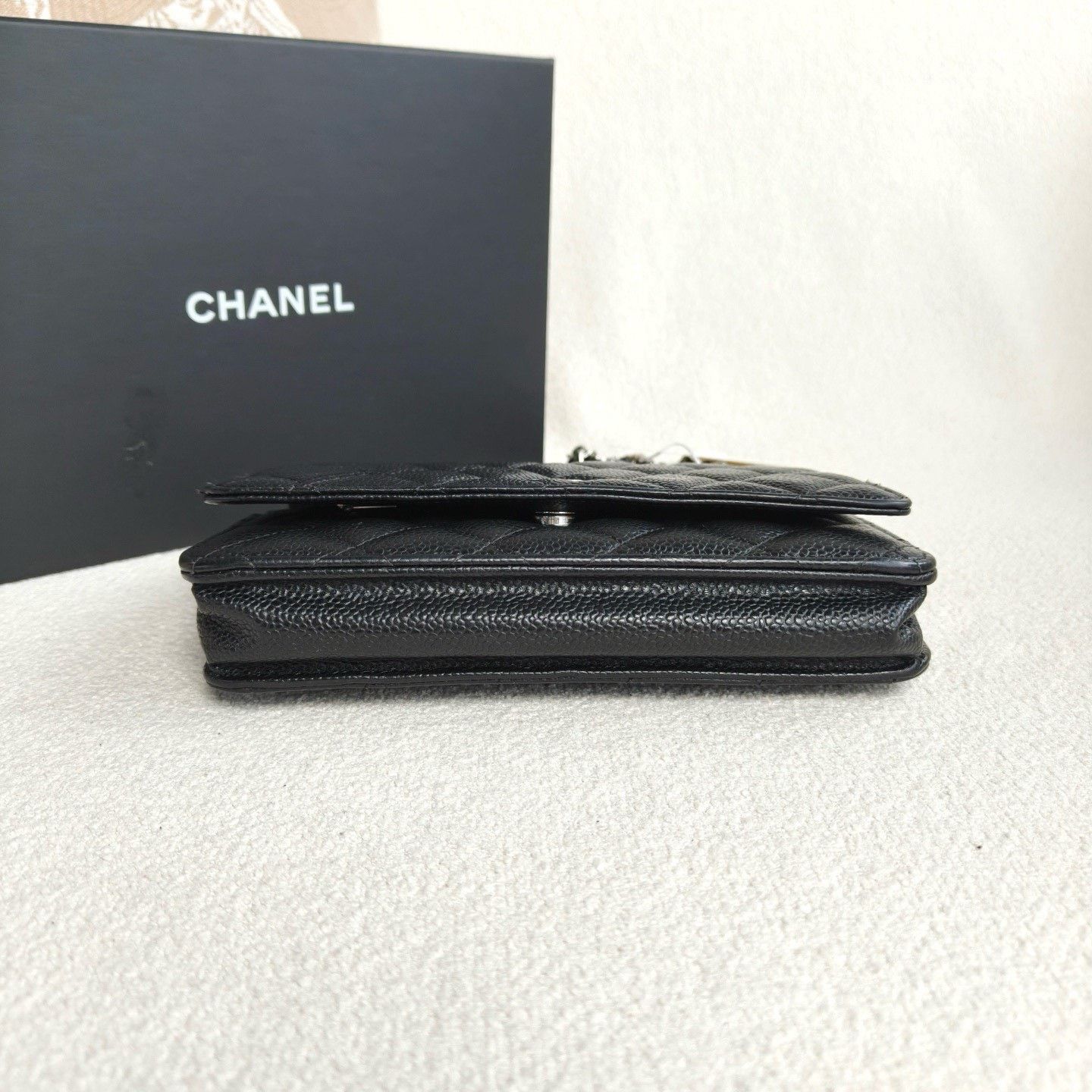 Chanel Pre-loved Bag Very good condition Size ONE SIZE - 5 Thumbnail