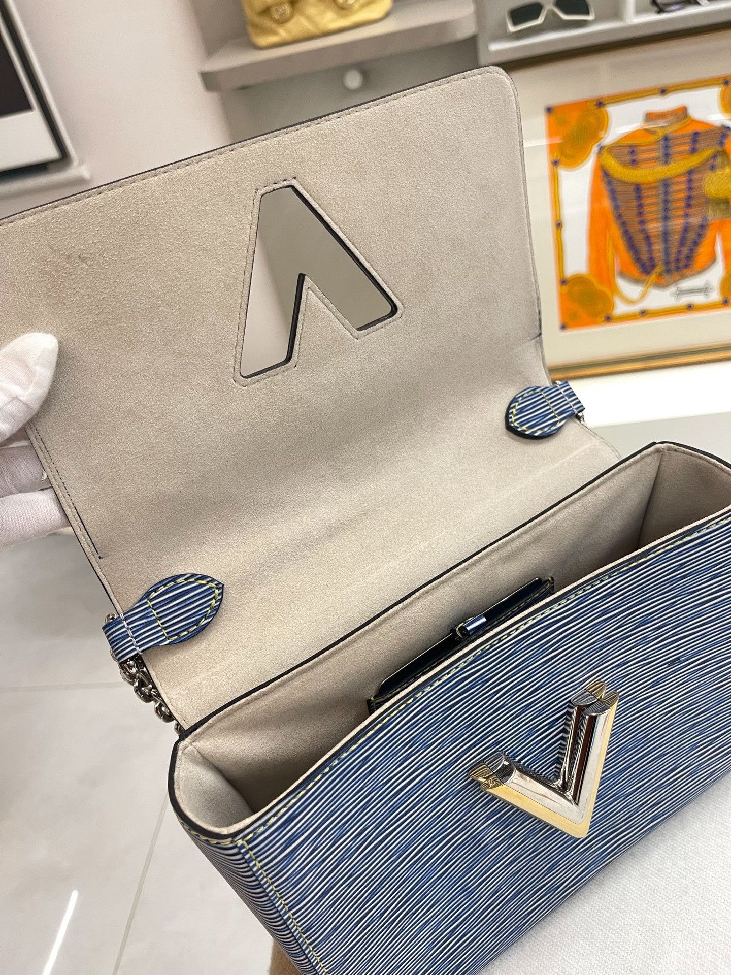 Louis Vuitton Pre-loved Bag Very good condition Size ONE SIZE - 7 Thumbnail