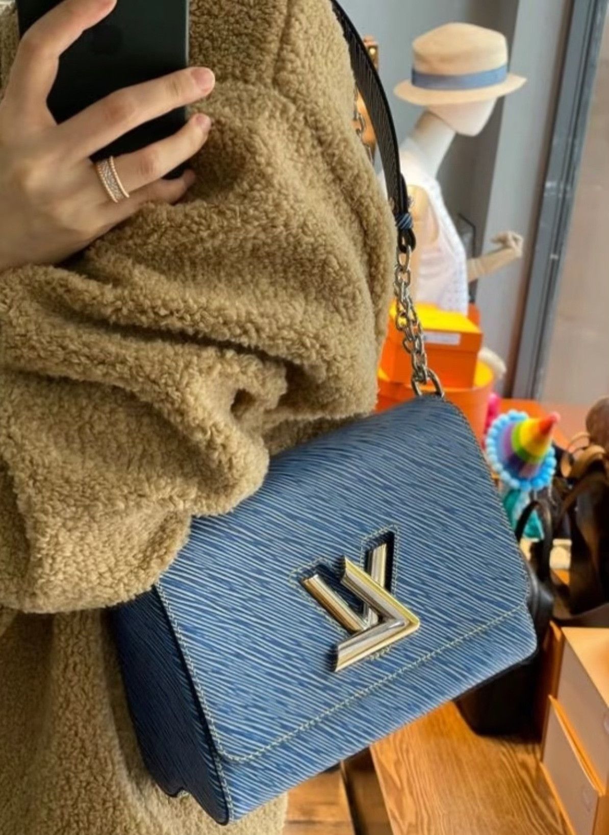 Louis Vuitton Pre-loved Bag Very good condition Size ONE SIZE - 9 Thumbnail