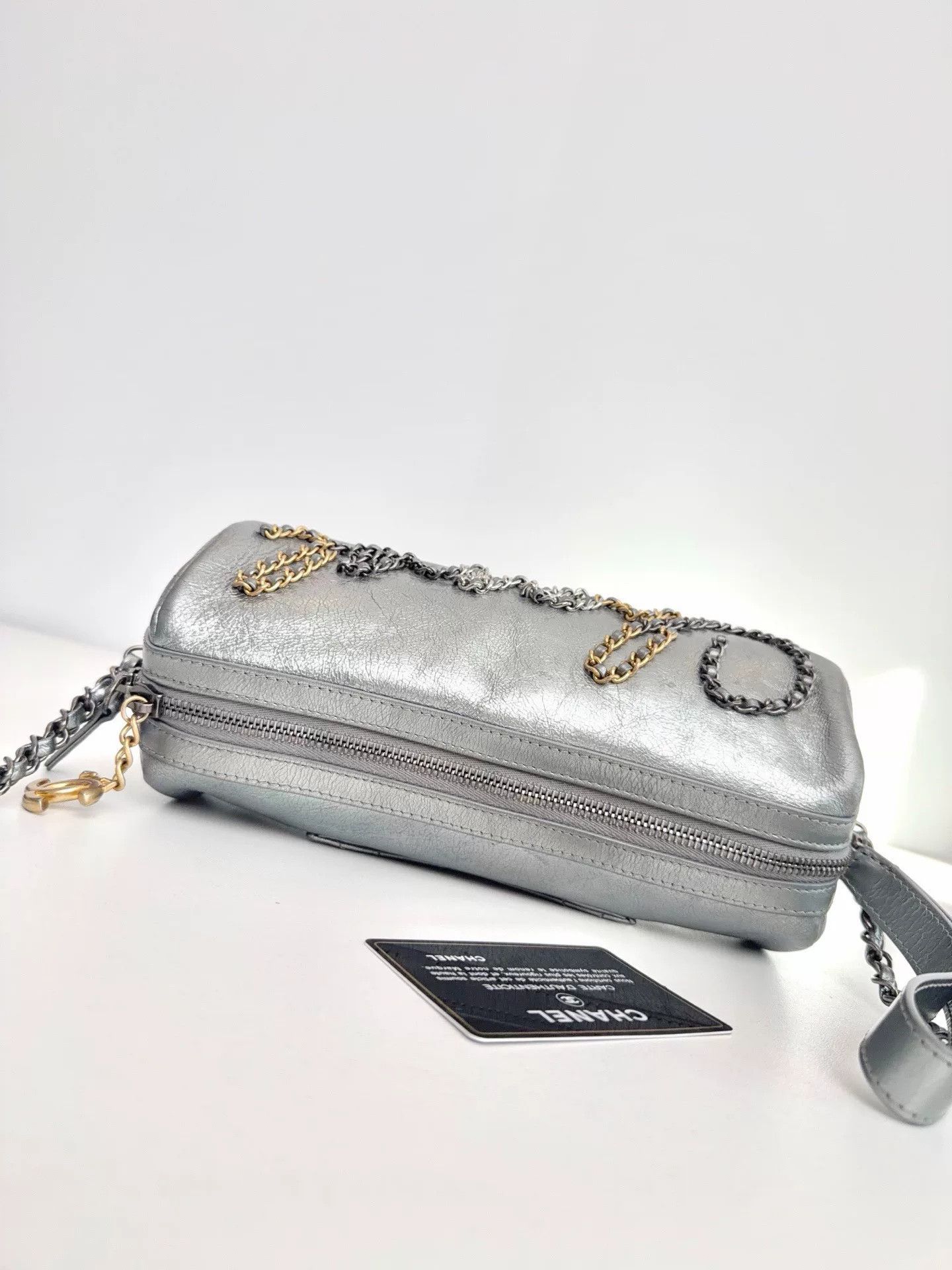 Chanel Pre-loved Bag Very good condition Size ONE SIZE - 6 Thumbnail