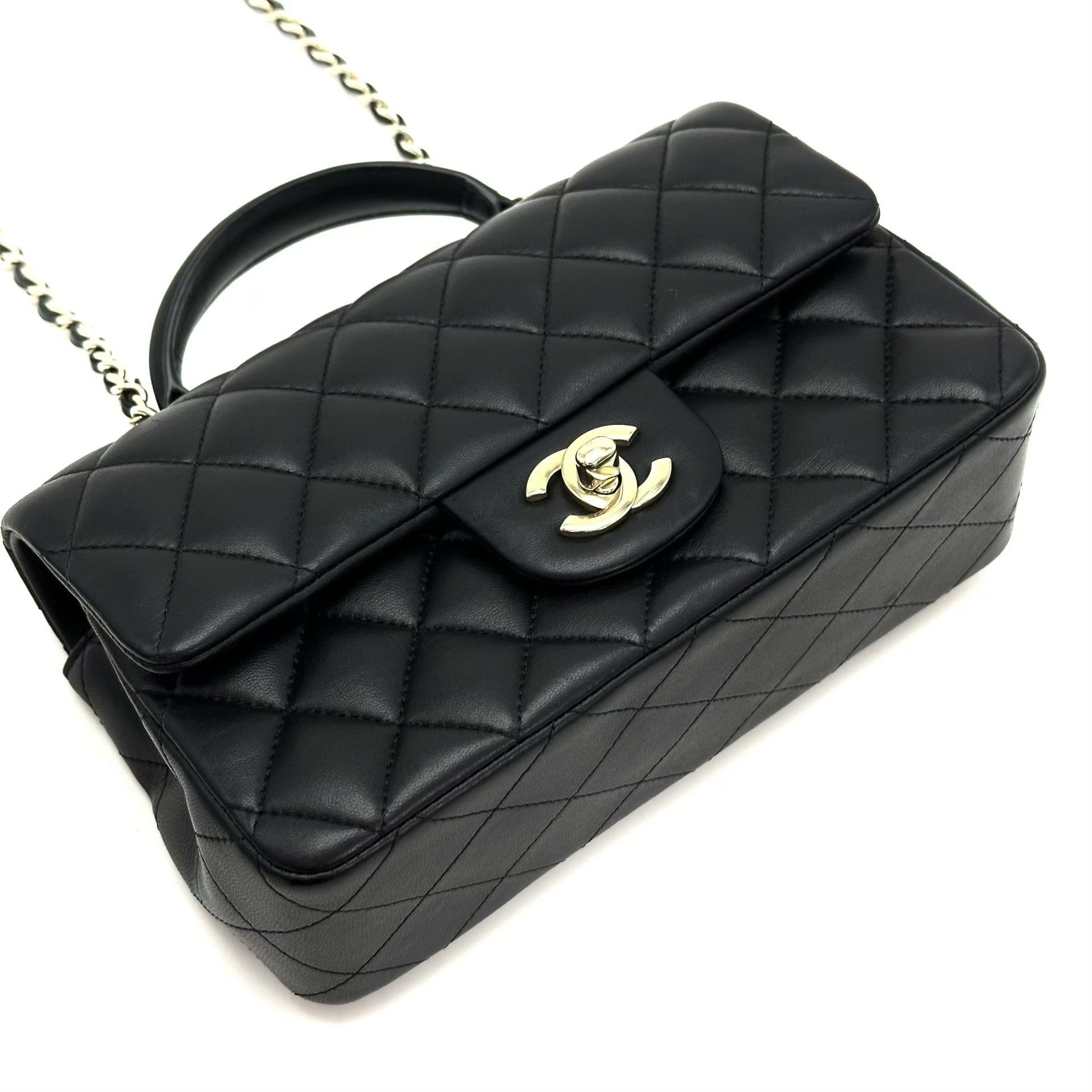 Chanel Pre-loved Bag Very good condition Size ONE SIZE - 4 Thumbnail