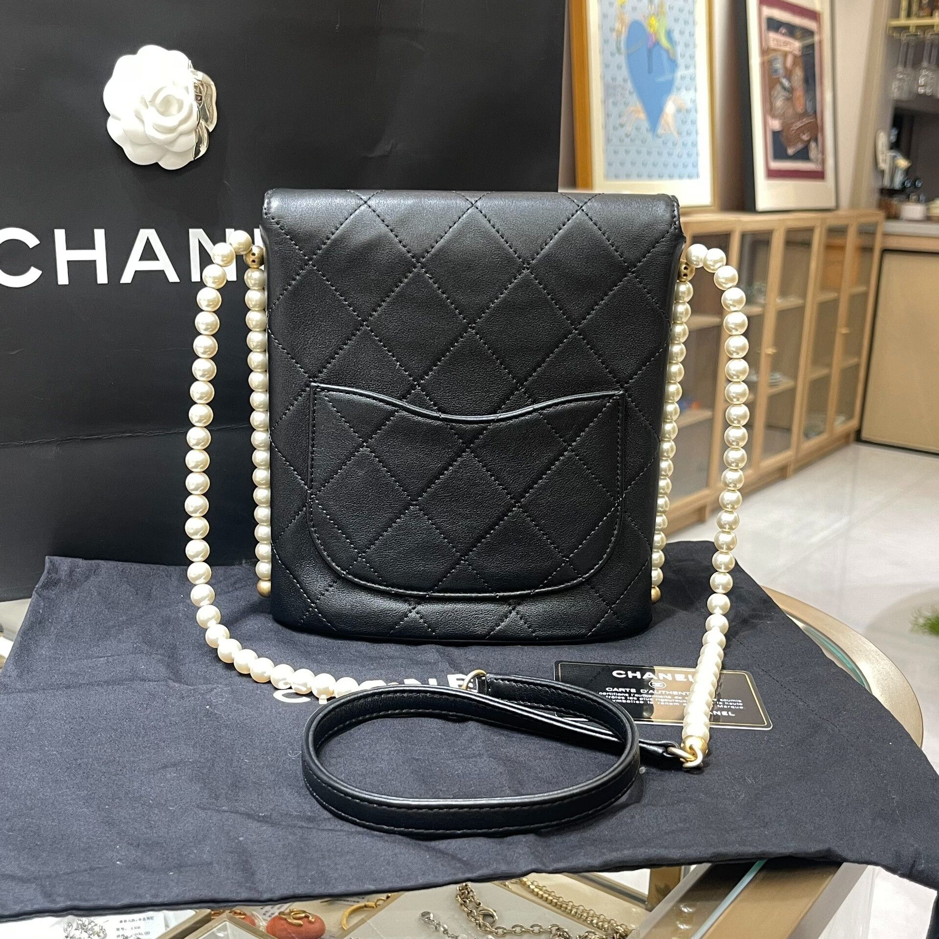 Chanel Pre-loved Bag Very good condition Size ONE SIZE - 5 Thumbnail