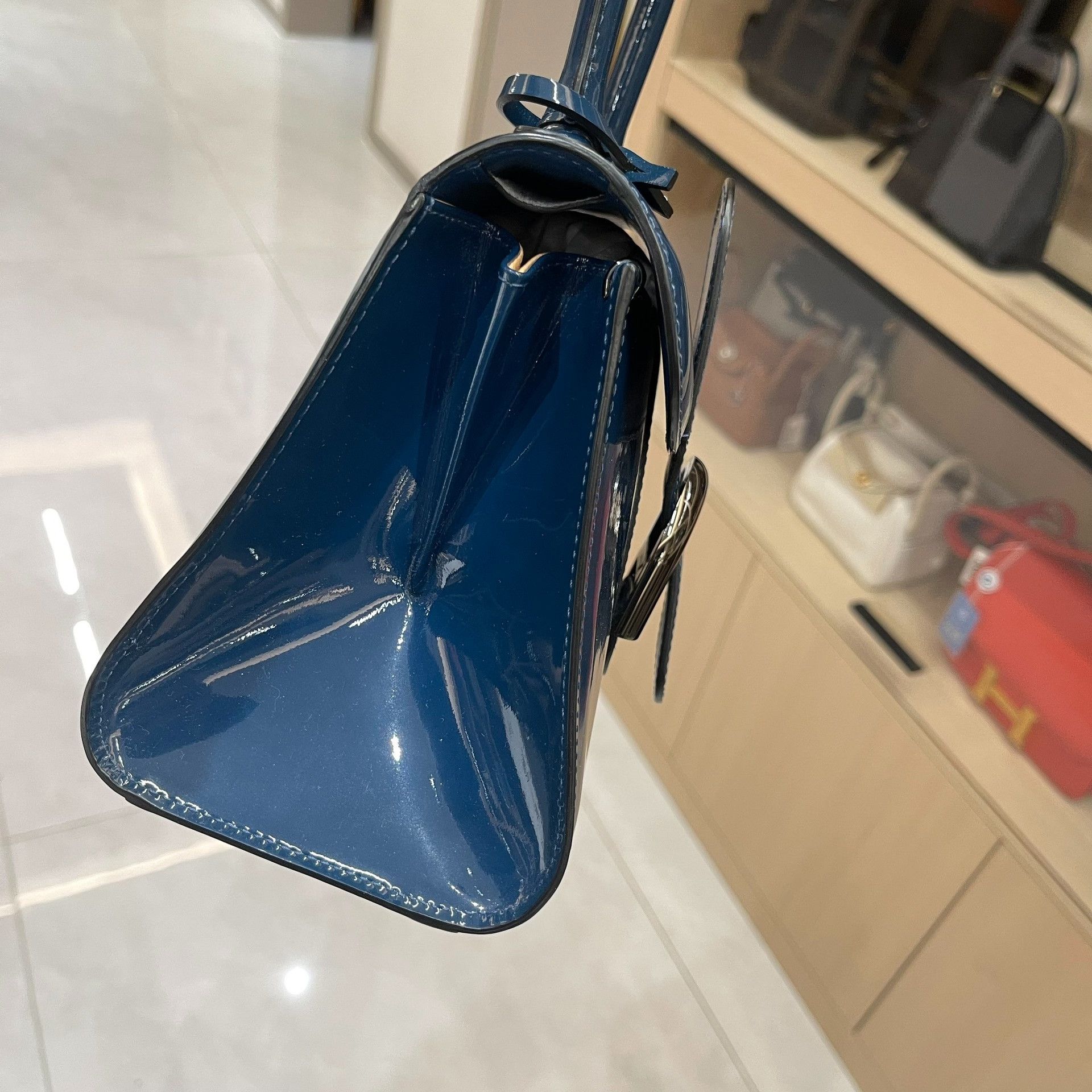 Louis Vuitton Pre-loved Bag Very good condition Size ONE SIZE - 7 Thumbnail