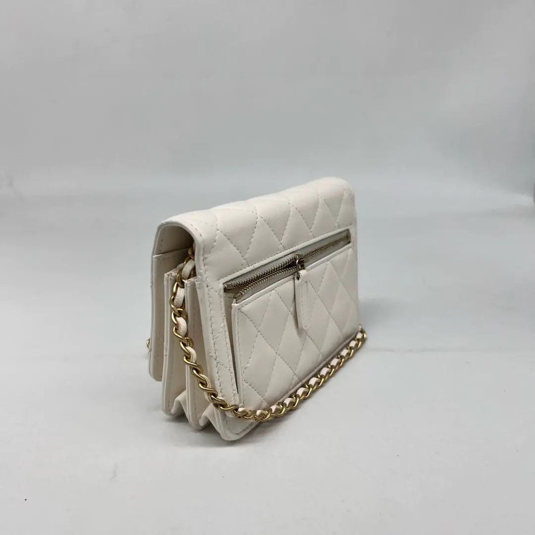 Chanel Pre-loved Bag Very good condition Size ONE SIZE - 3 Thumbnail