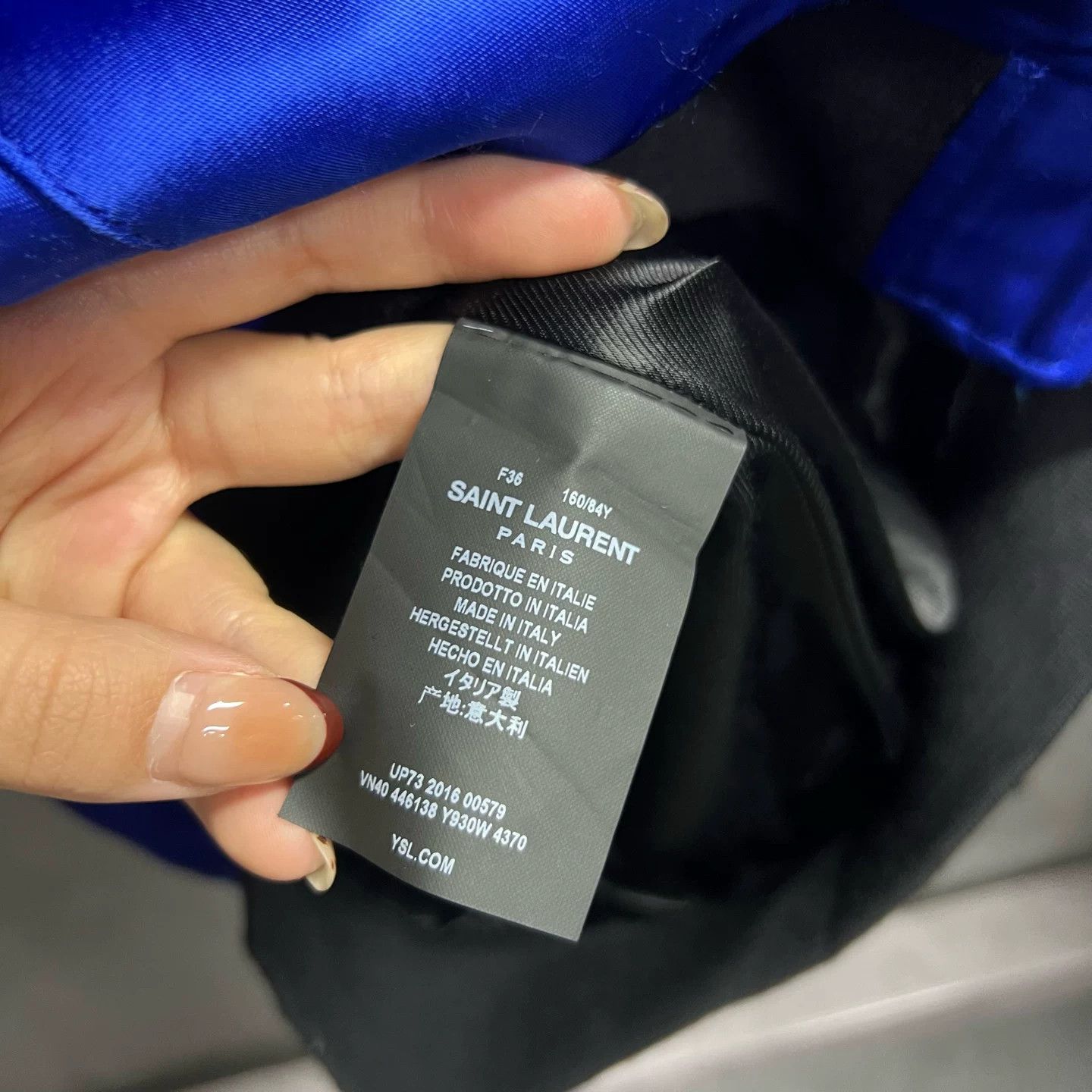 Saint Laurent Paris Saint Laurent Paris Silk Shark Blue T-Shirt 36 Women Size S / US 4 / IT 40 - 4 Thumbnail
