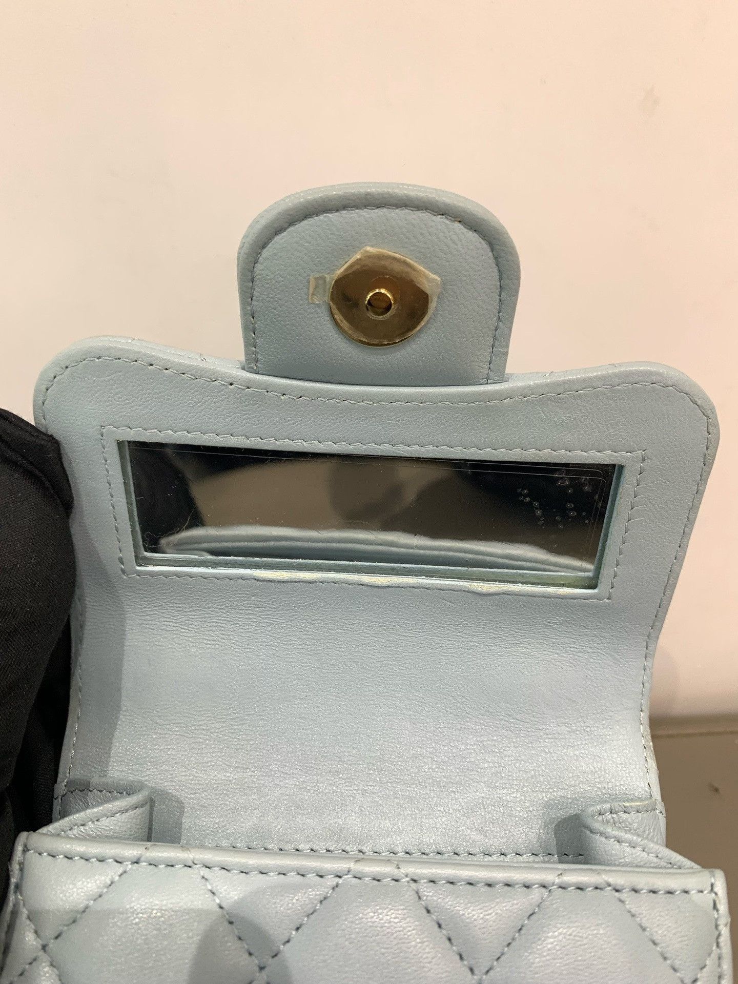 Chanel Pre-loved Bag Very good condition Size ONE SIZE - 6 Thumbnail