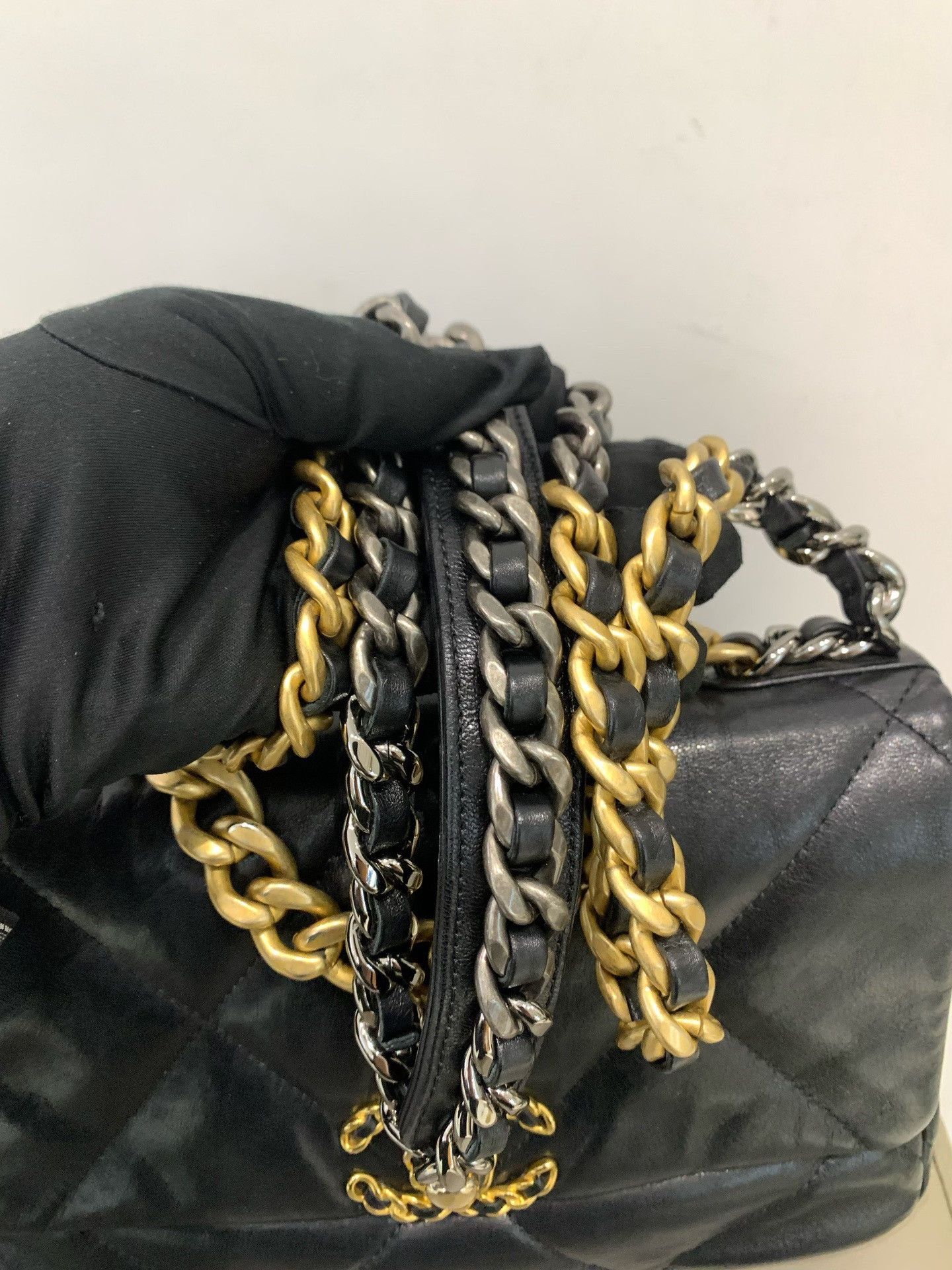 Chanel Pre-loved Bag Very good condition Size ONE SIZE - 9 Thumbnail