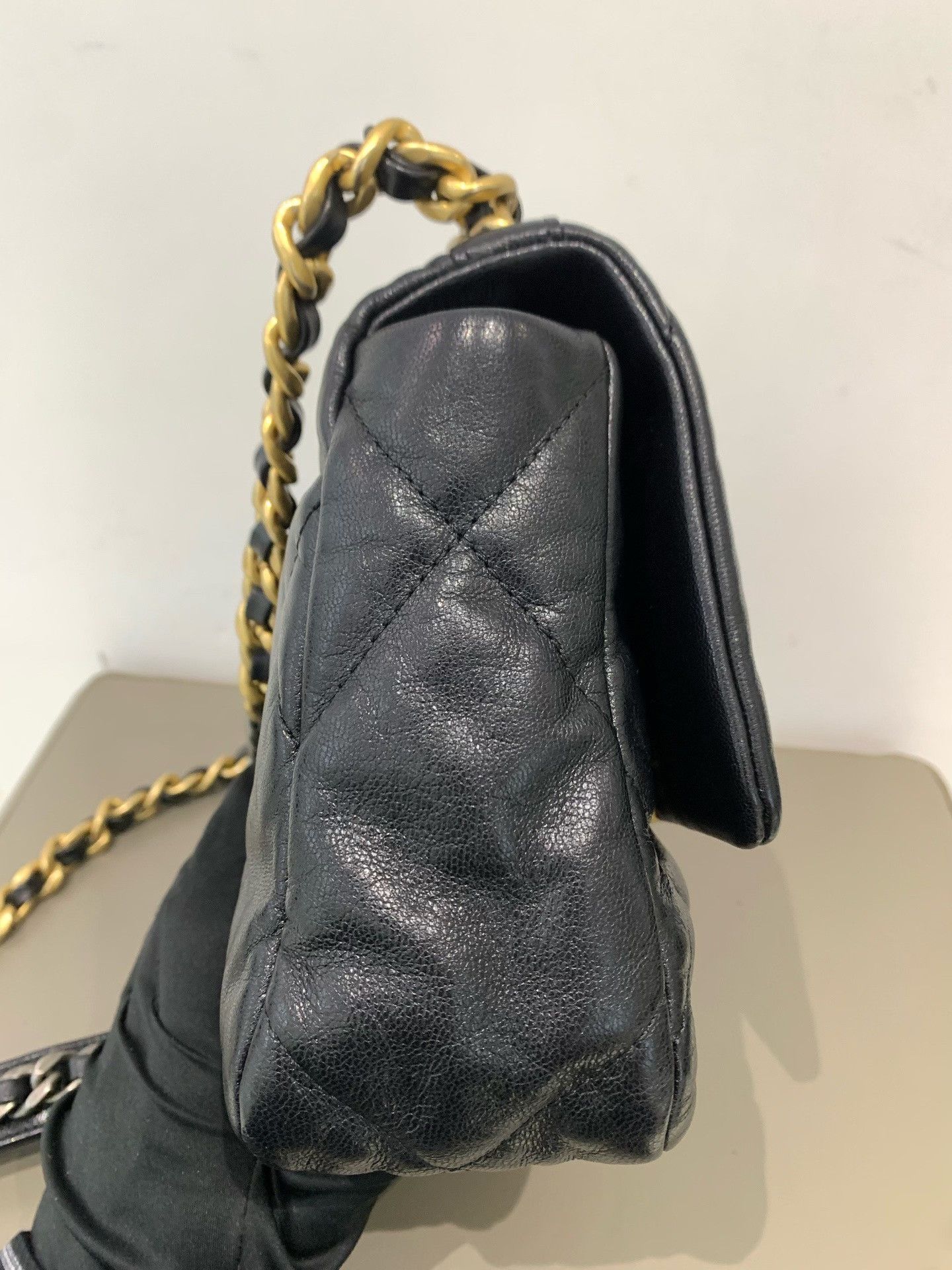 Chanel Pre-loved Bag Very good condition Size ONE SIZE - 3 Thumbnail