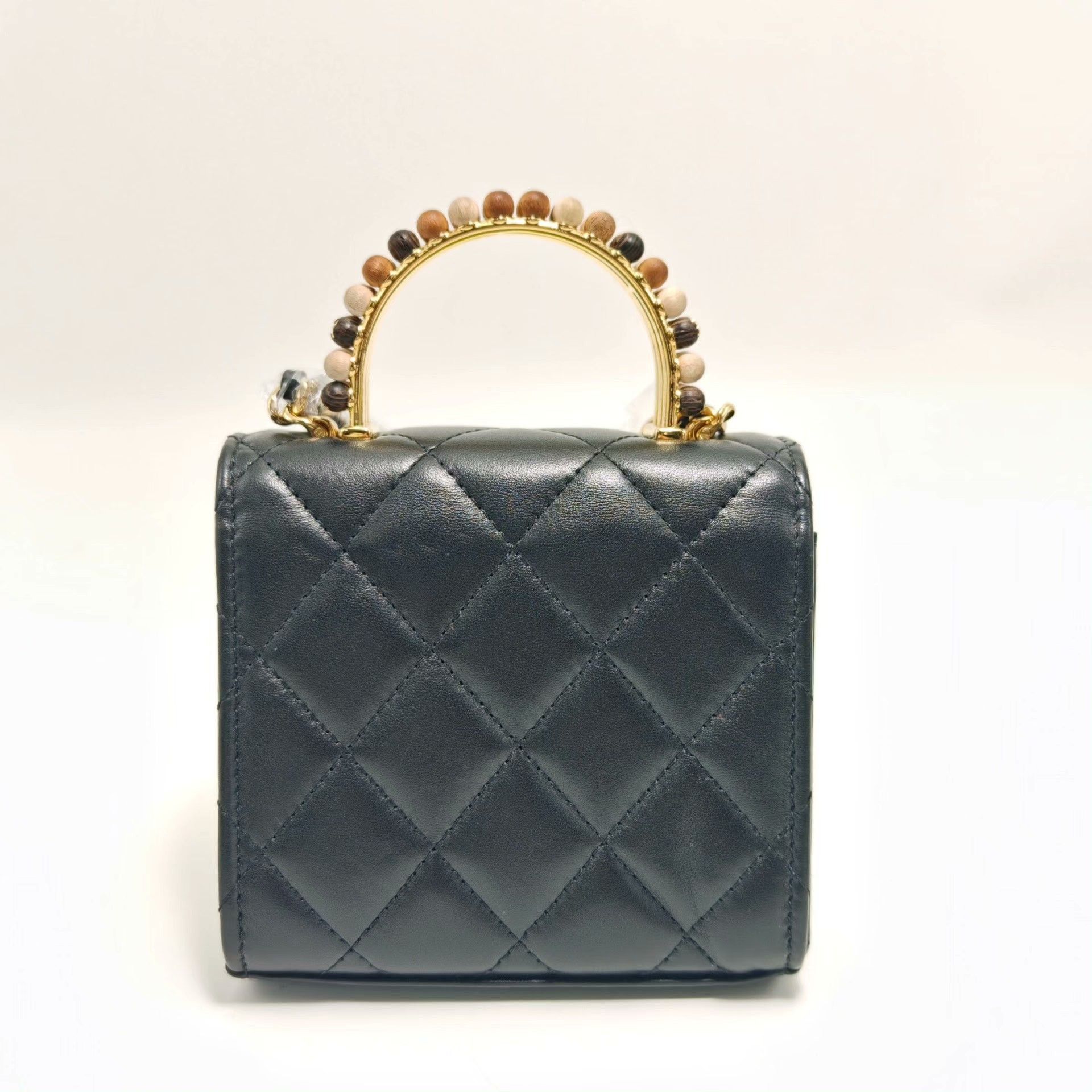 Chanel Pre-loved Bag Very good condition Size ONE SIZE - 5 Thumbnail