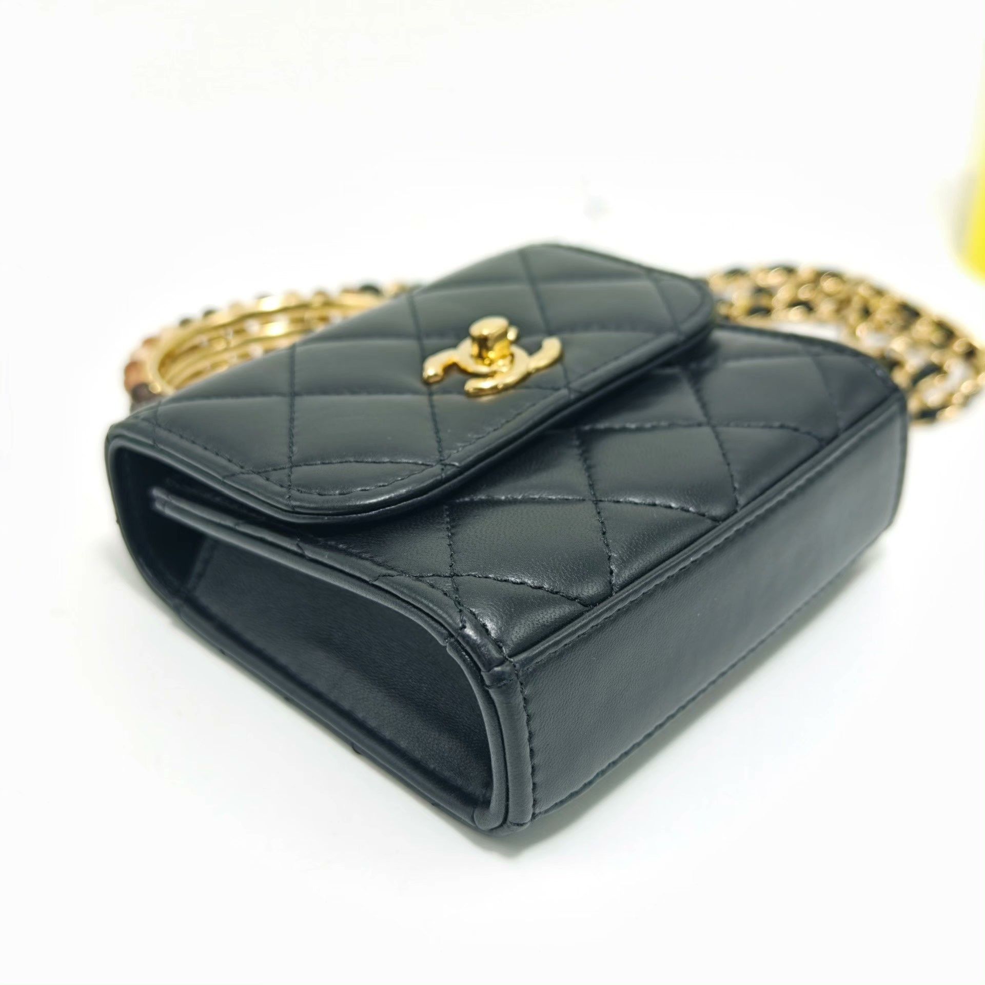Chanel Pre-loved Bag Very good condition Size ONE SIZE - 3 Thumbnail
