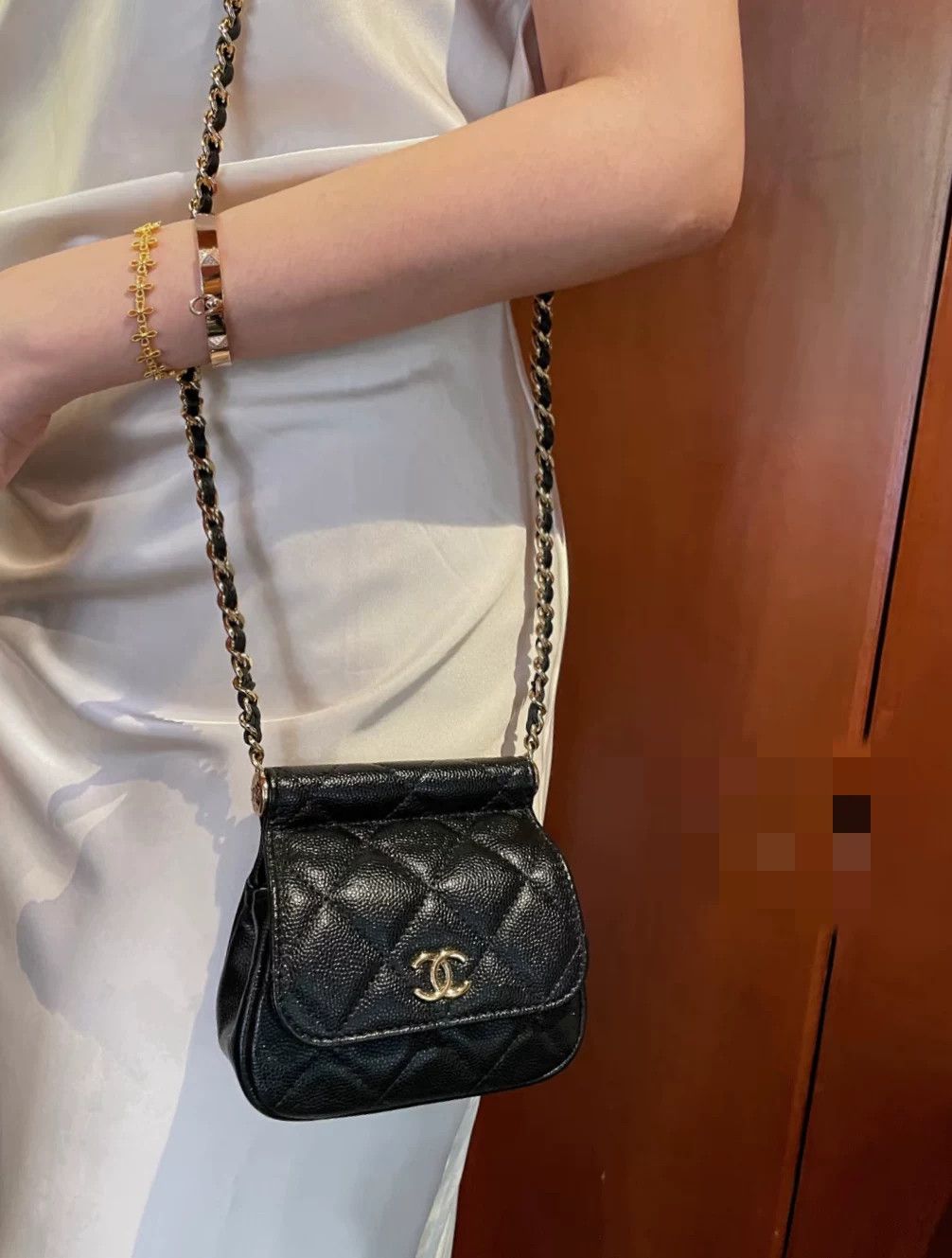 Chanel Pre-loved Bag Very good condition Size ONE SIZE - 5 Thumbnail