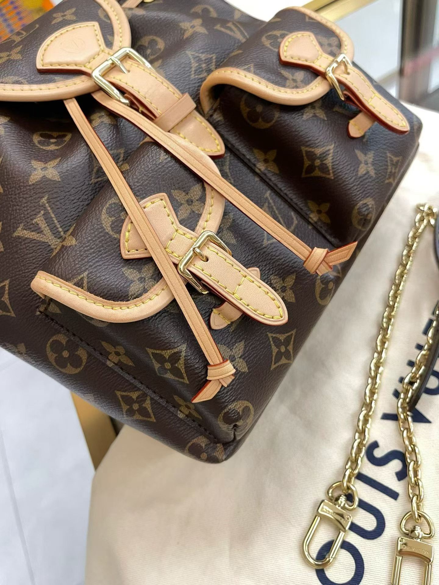 Louis Vuitton Pre-loved Bag Very good condition Size ONE SIZE - 6 Thumbnail
