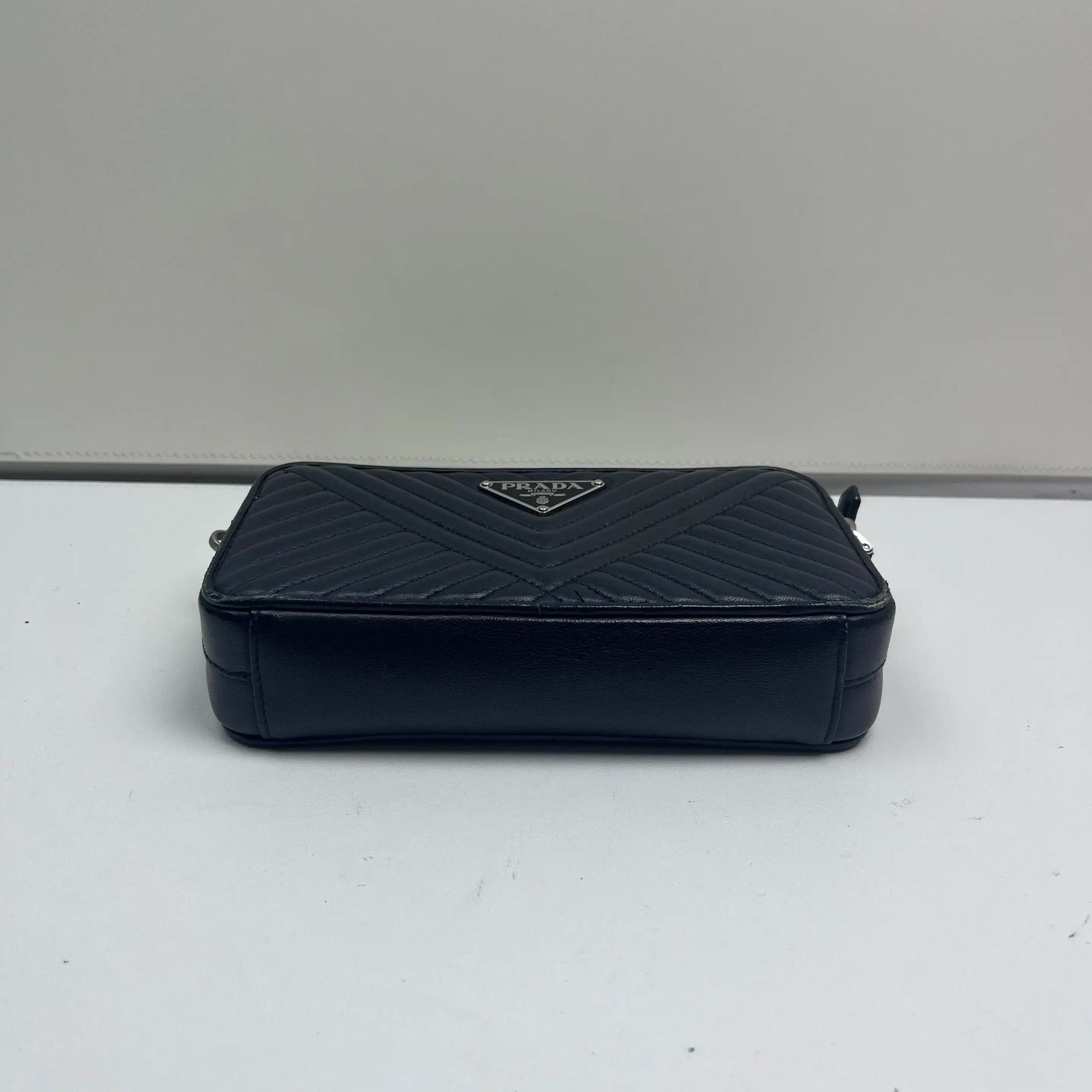 Prada Pre-loved Bag Very good condition Size ONE SIZE - 7 Thumbnail