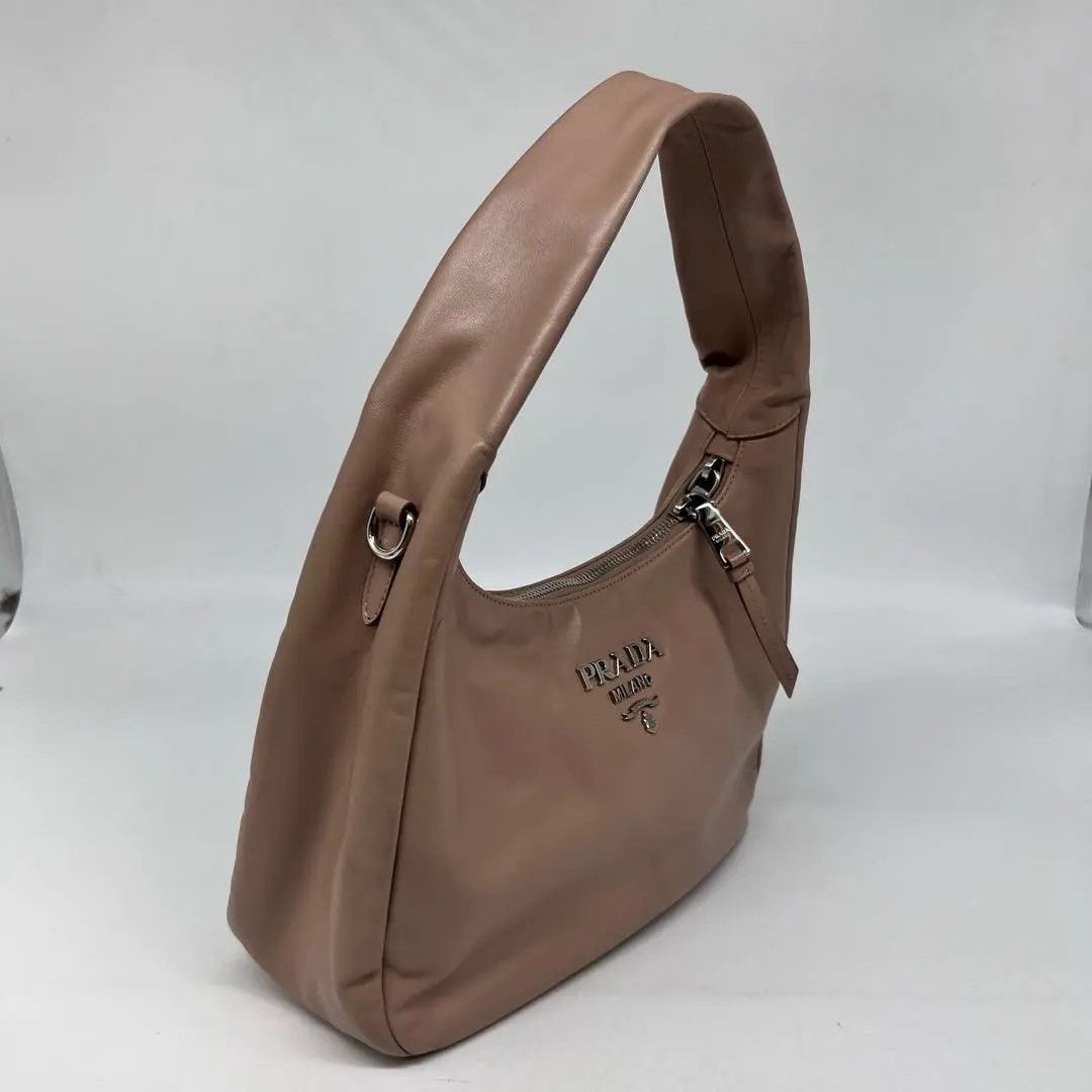 Prada Pre-loved Bag Very good condition Size ONE SIZE - 3 Thumbnail