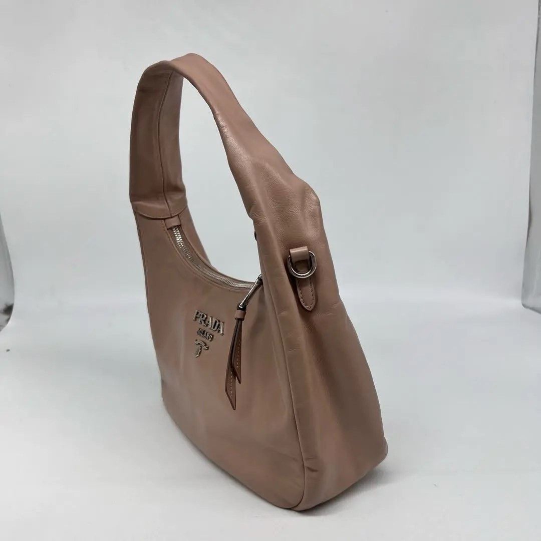 Prada Pre-loved Bag Very good condition Size ONE SIZE - 2 Thumbnail