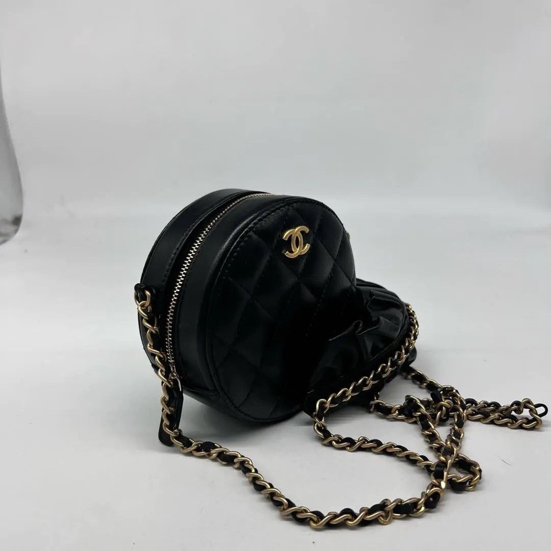 Chanel Pre-loved Bag Very good condition Size ONE SIZE - 2 Thumbnail