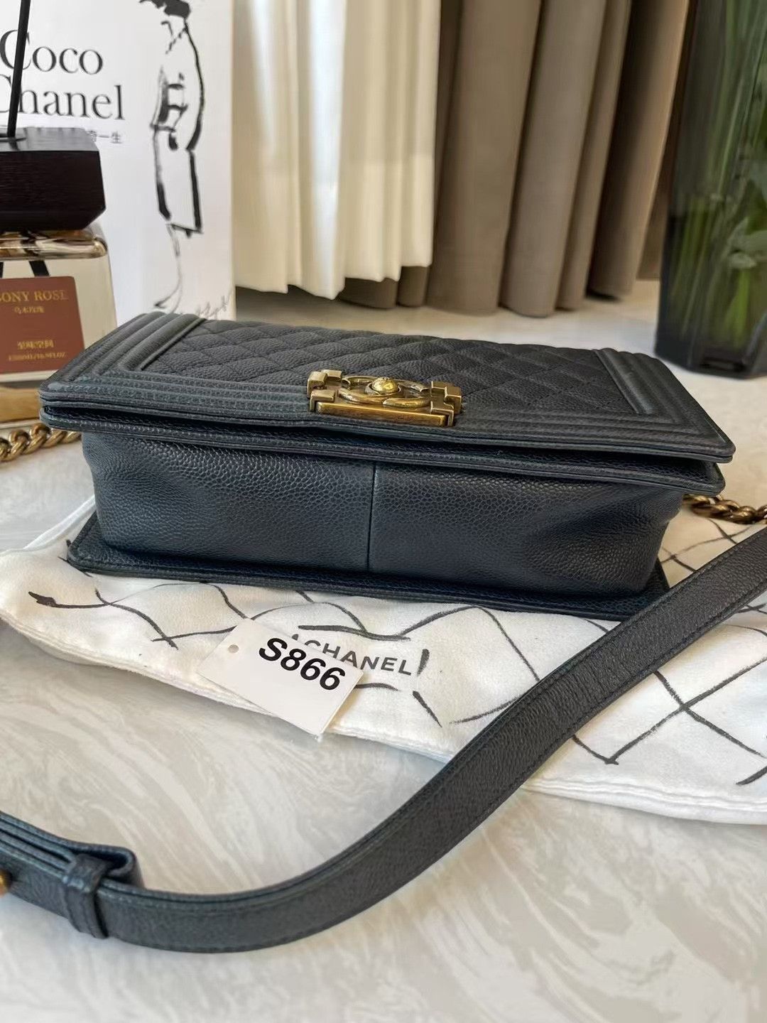 Chanel Pre-loved Bag Very good condition Size ONE SIZE - 4 Thumbnail