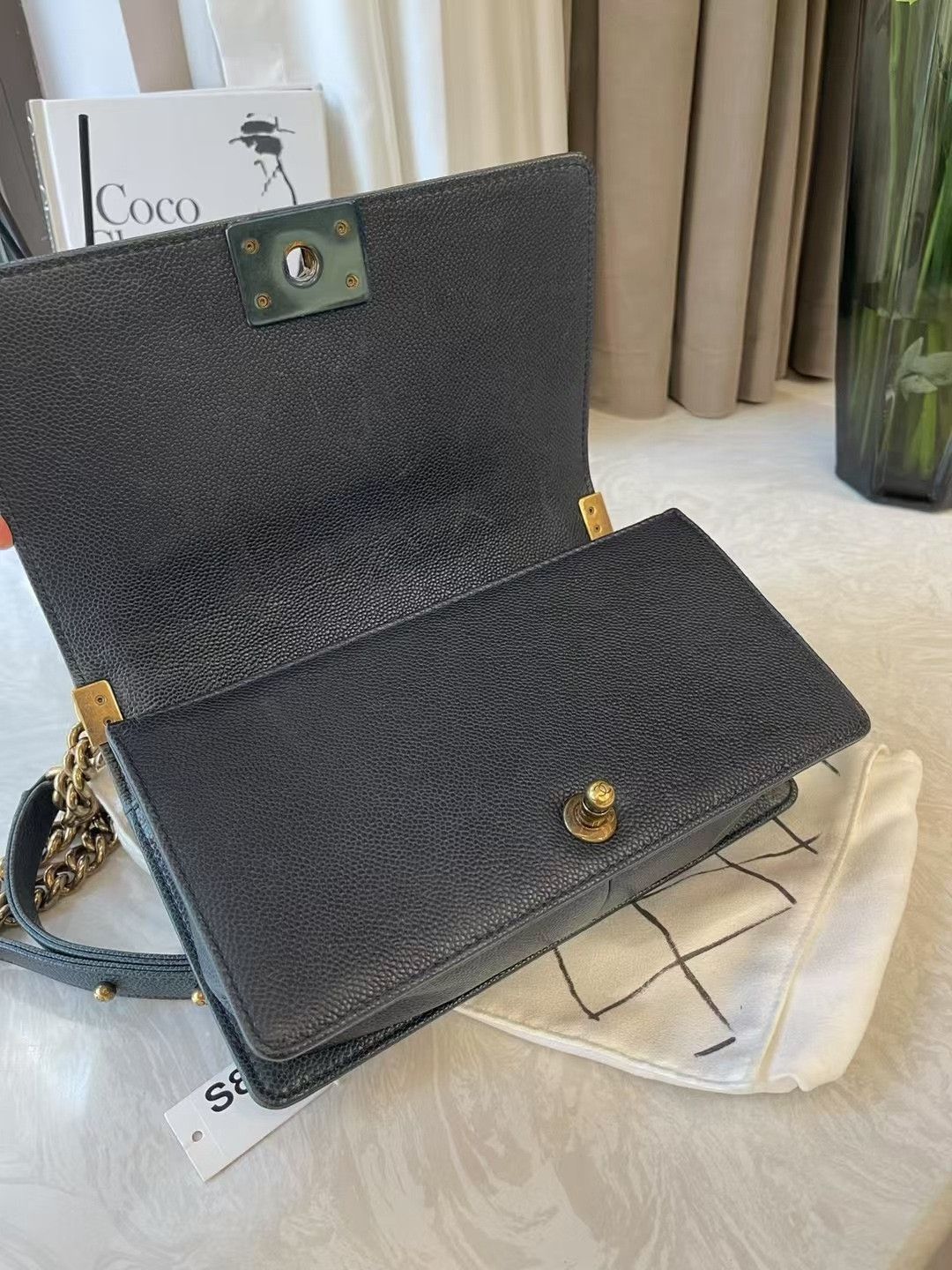 Chanel Pre-loved Bag Very good condition Size ONE SIZE - 7 Thumbnail