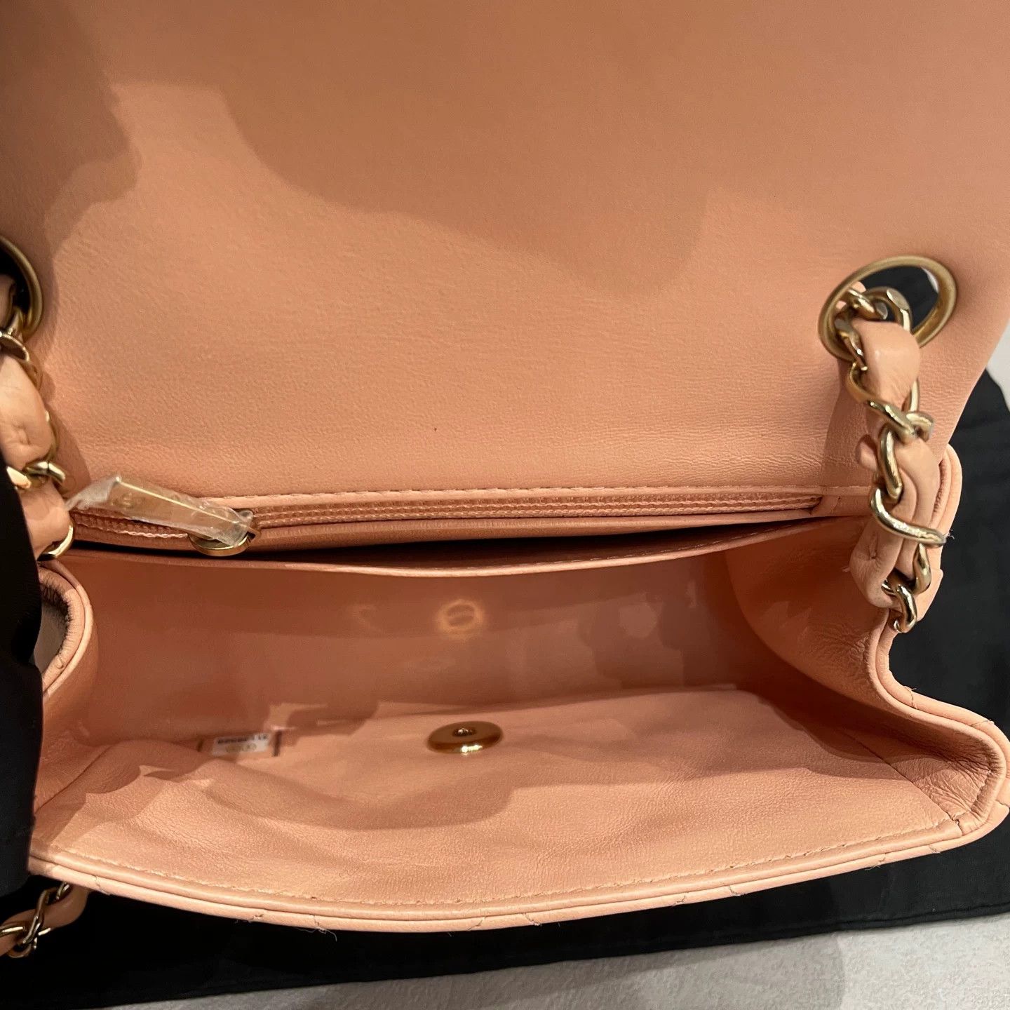 Chanel Pre-loved Bag Very good condition Size ONE SIZE - 2 Thumbnail