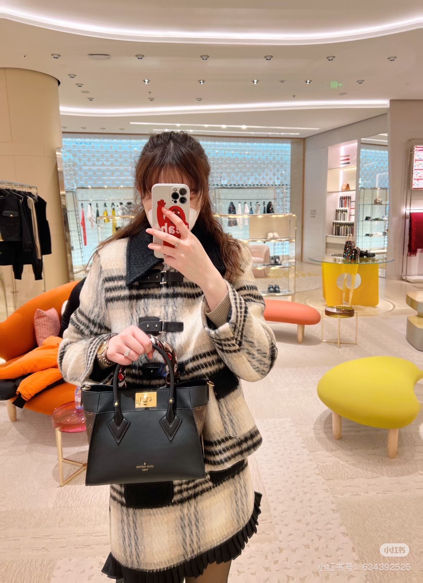 Louis Vuitton Pre-loved Bag Very good condition Size ONE SIZE - 9 Thumbnail