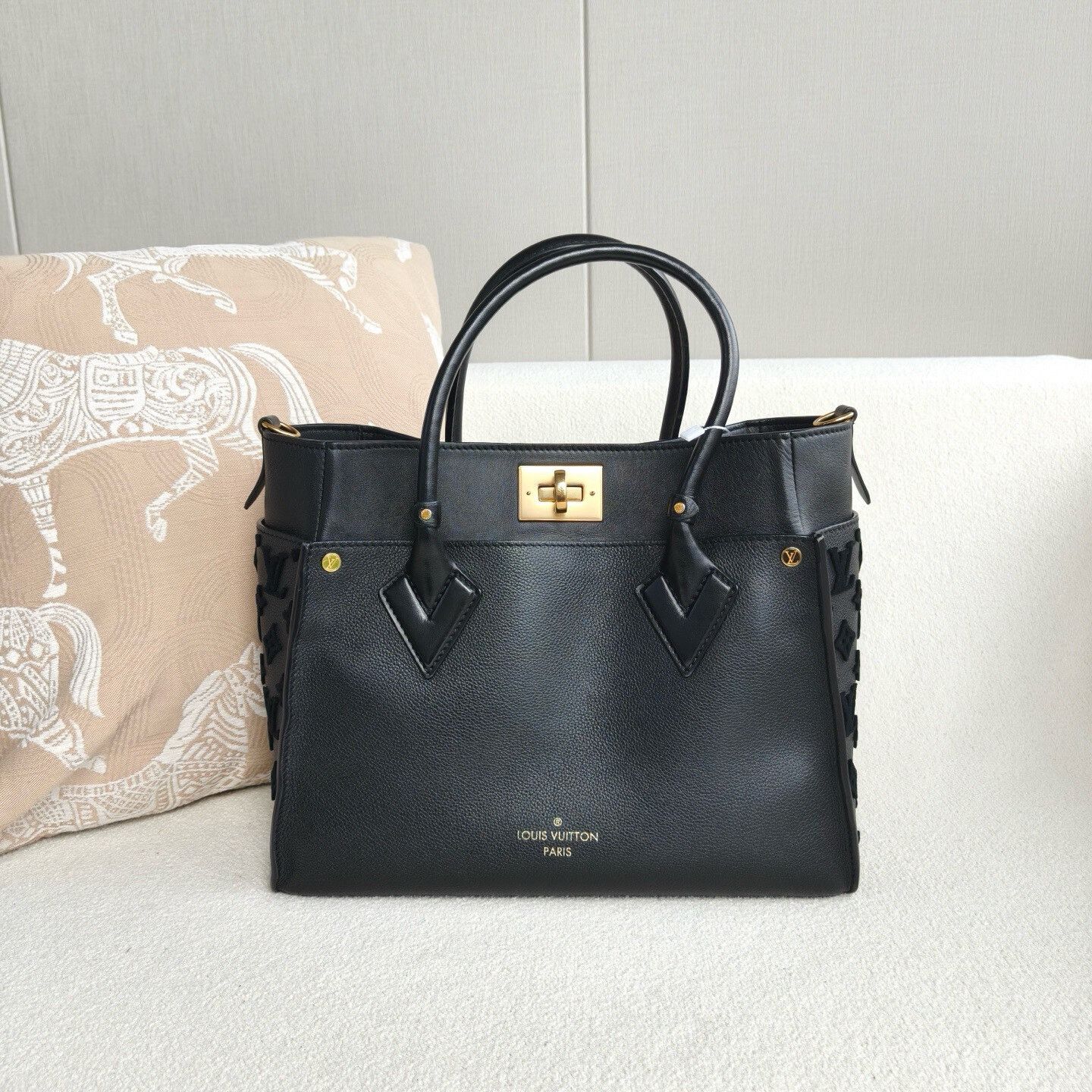 Louis Vuitton Pre-loved Bag Very good condition Size ONE SIZE - 2 Thumbnail