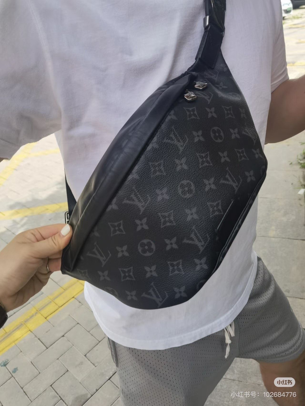 Louis Vuitton Pre-loved Bag Very good condition Size ONE SIZE - 7 Thumbnail