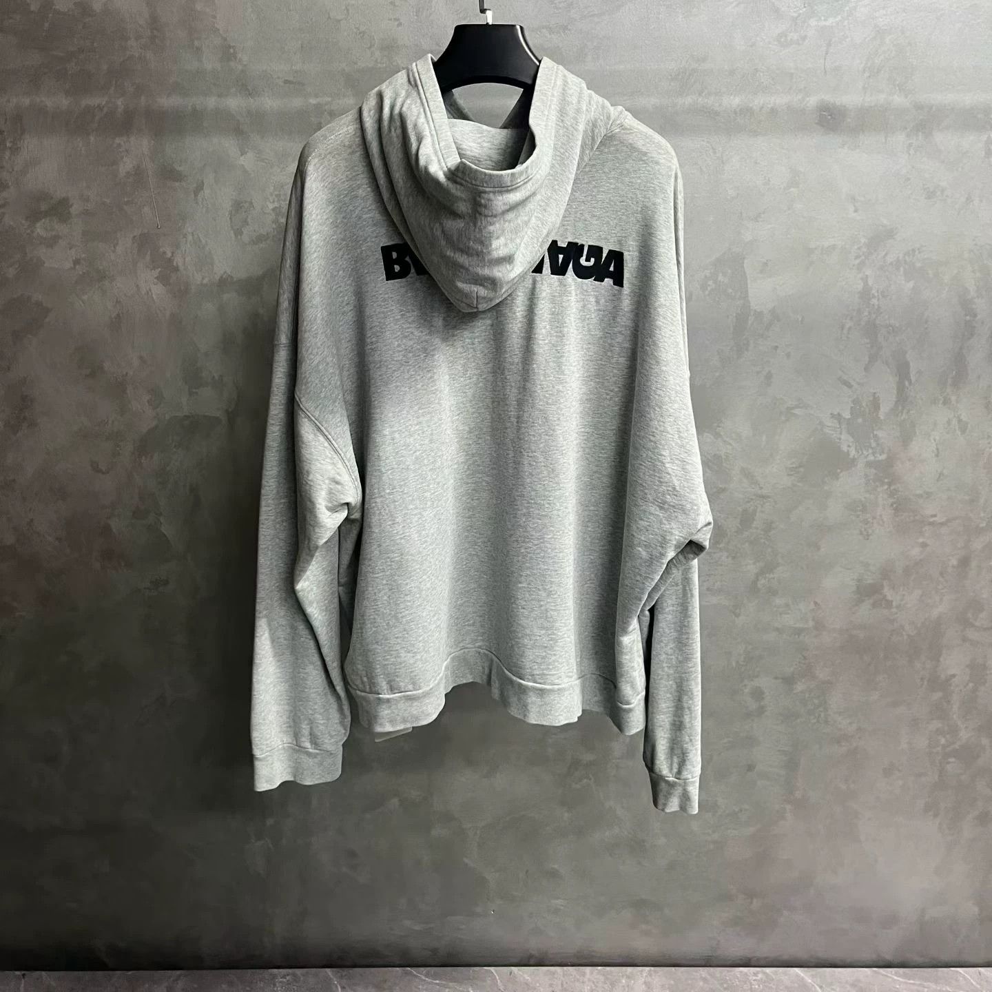 Balenciaga Balenciaga Retro Printed Gray Hoodie 4 Men Size US XS / EU 42 / 0 - 5 Thumbnail
