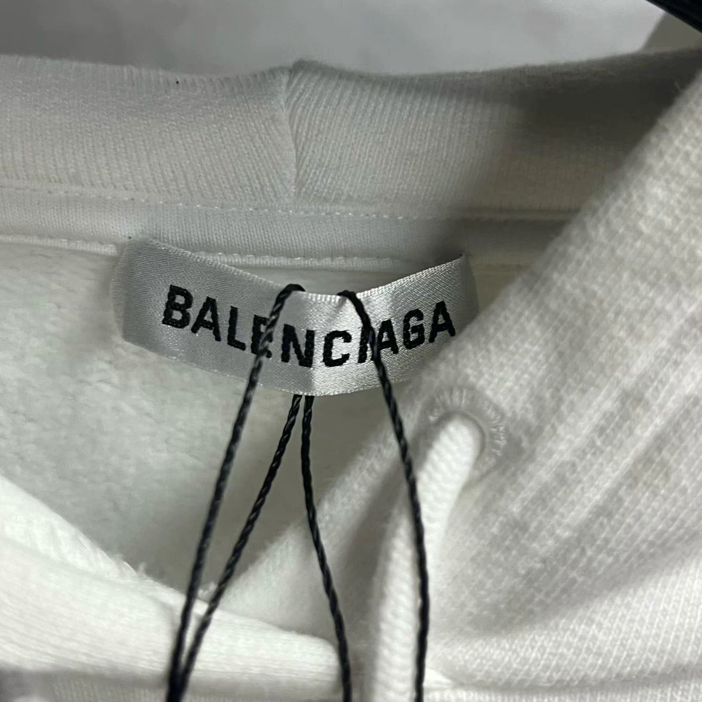 Balenciaga Balenciaga Wool Printed White Hoodie XS Men Size US XS / EU 42 / 0 - 2 Thumbnail