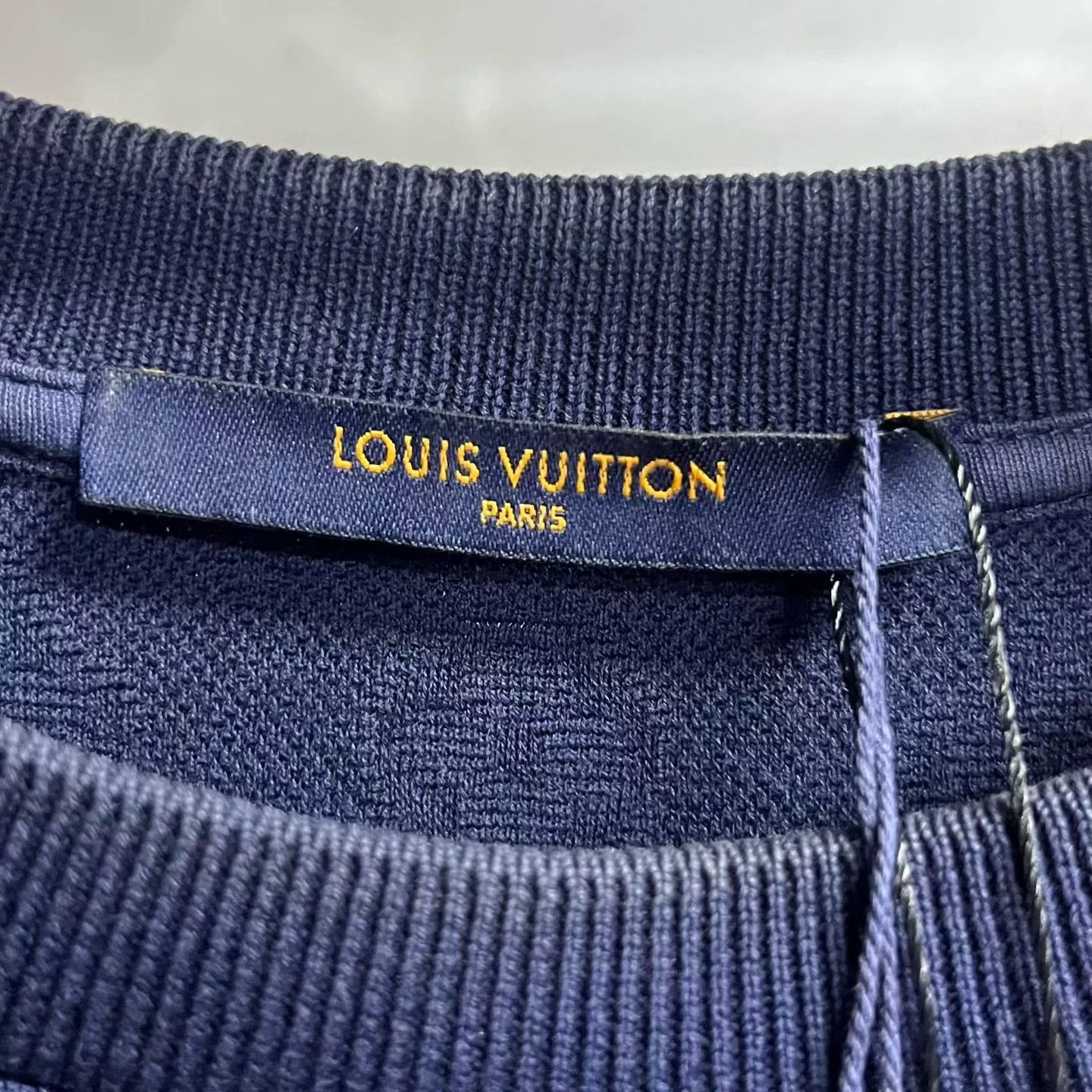 Louis Vuitton Louis Vuitton Blue T-Shirt XS Women Size XS / US 0-2 / IT 36-38 - 2 Thumbnail
