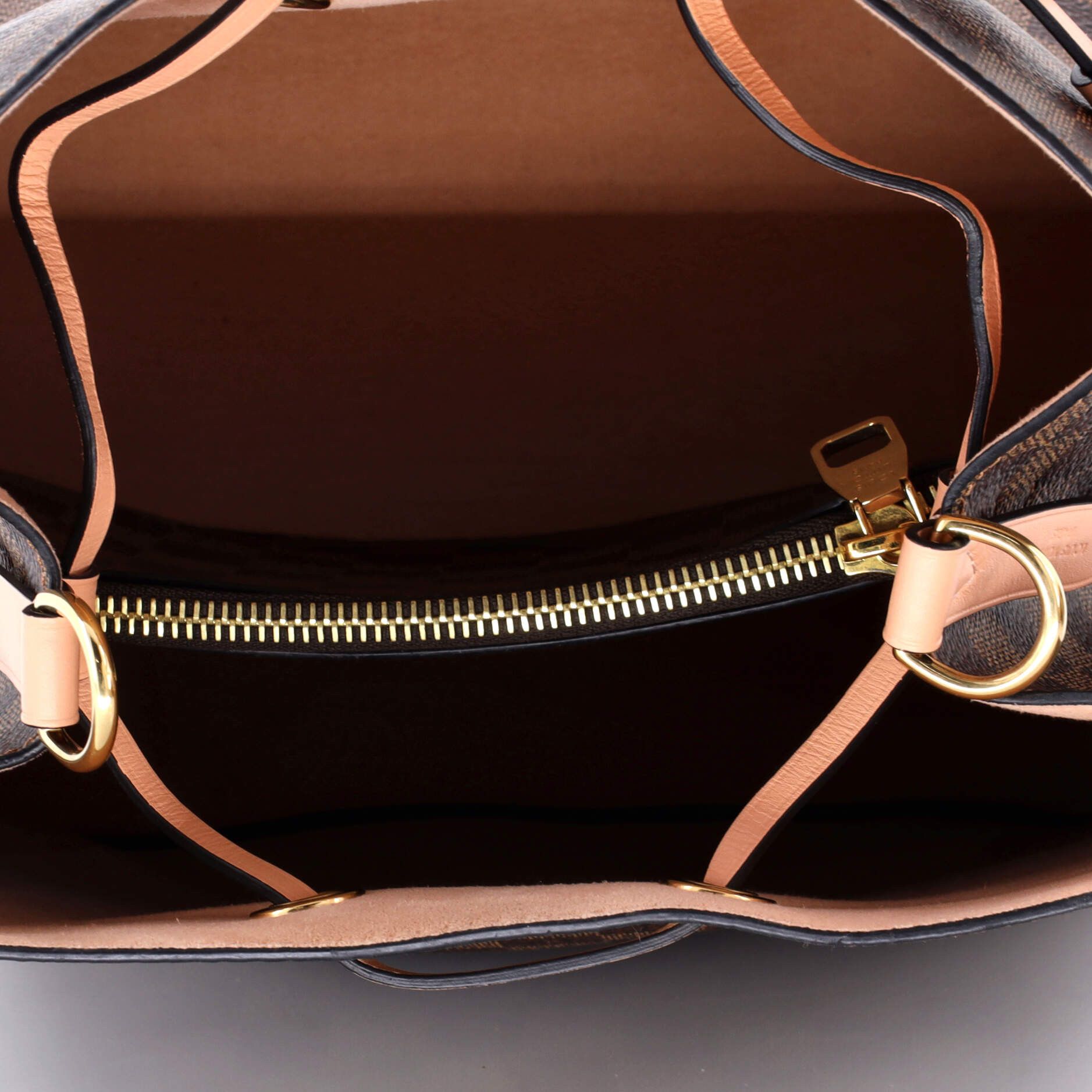 Louis Vuitton NeoNoe Handbag Size ONE SIZE - 5 Thumbnail