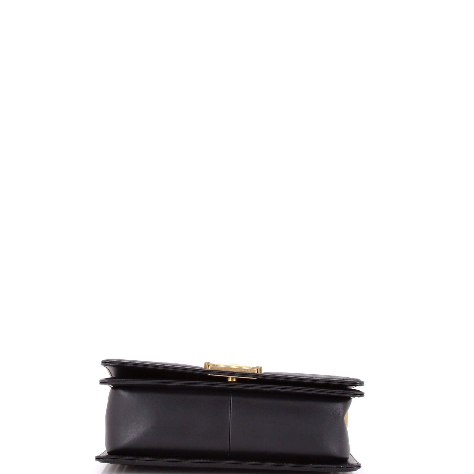 Chanel Boy Flap Bag Size ONE SIZE - 4 Thumbnail
