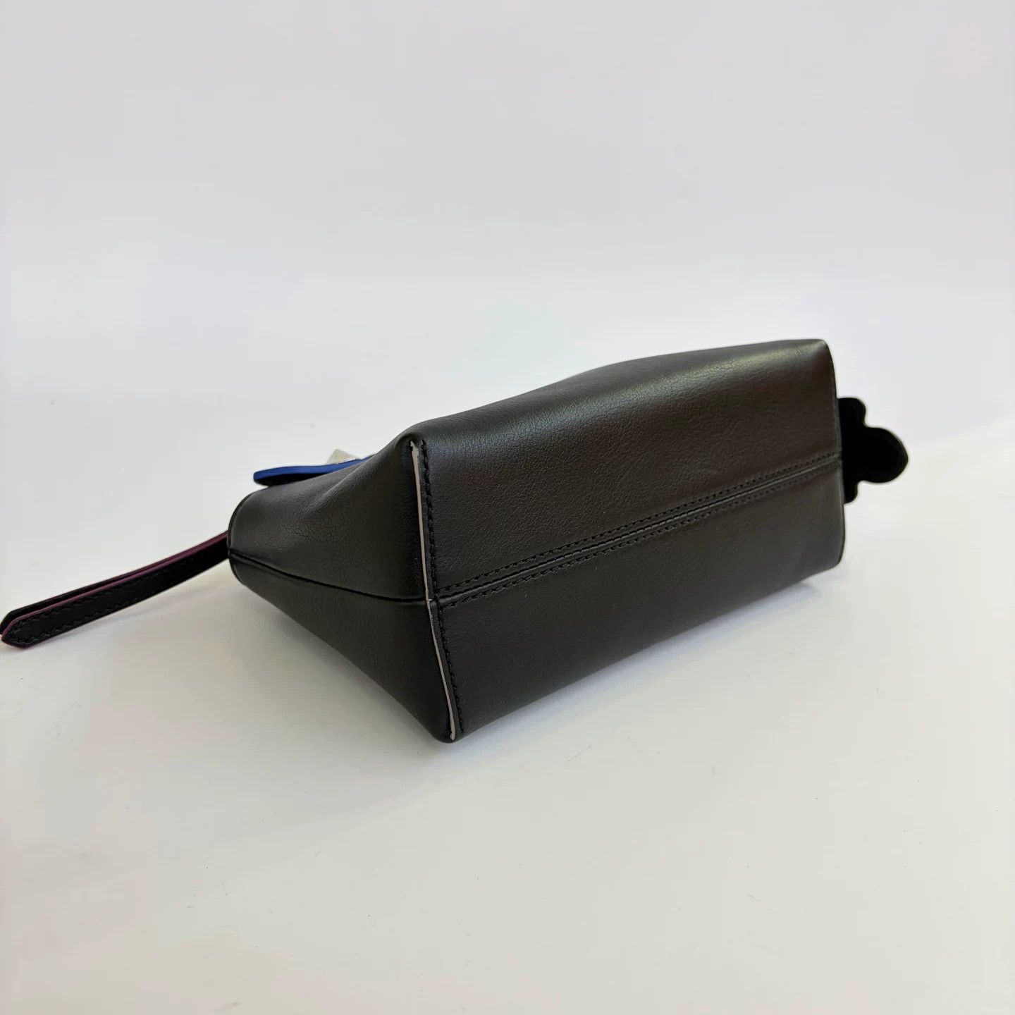 Fendi Pre-loved Bag Very good condition Size ONE SIZE - 6 Thumbnail