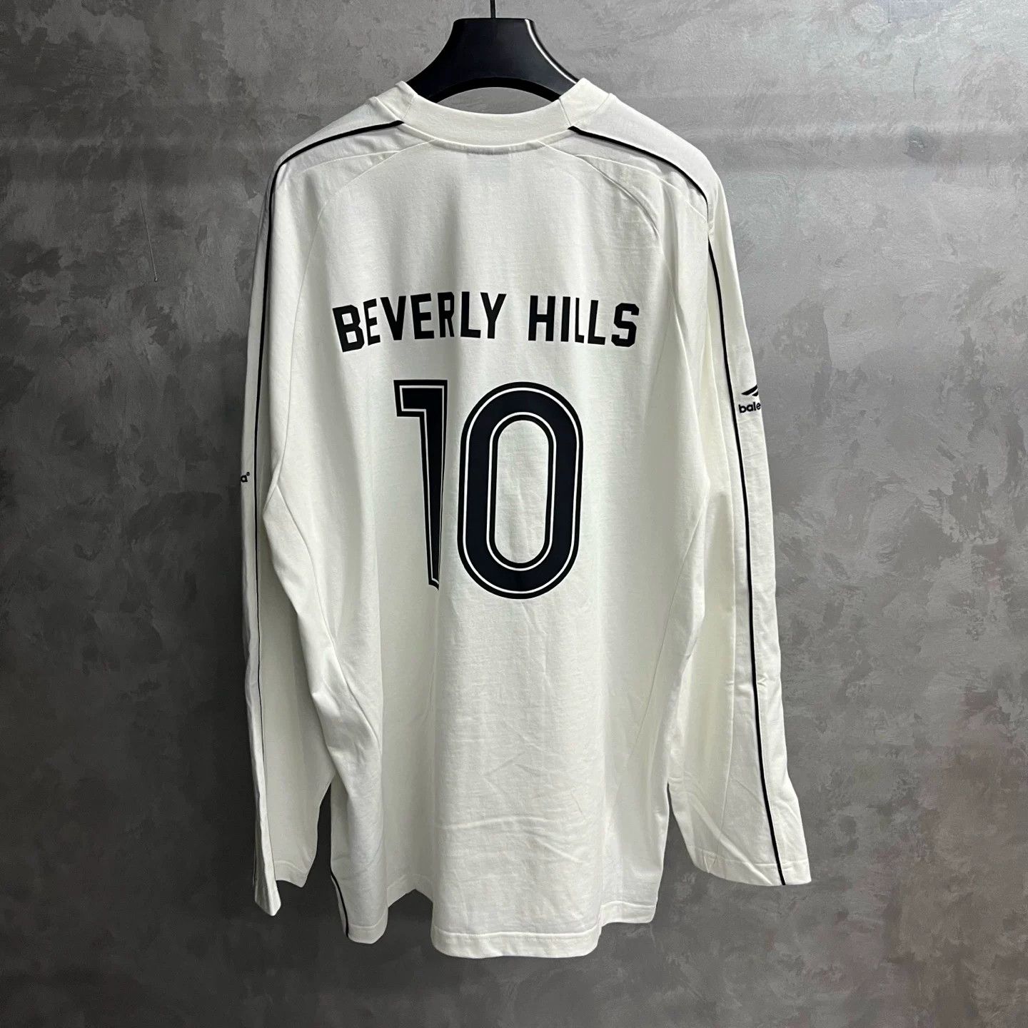 Balenciaga Balenciaga Retro Printed White Hoodie 2 Men Size US XS / EU 42 / 0 - 4 Thumbnail