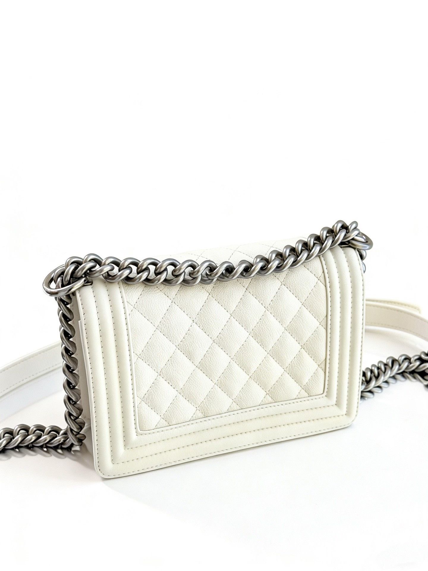 Chanel Pre-loved Bag Very good condition Size ONE SIZE - 4 Thumbnail