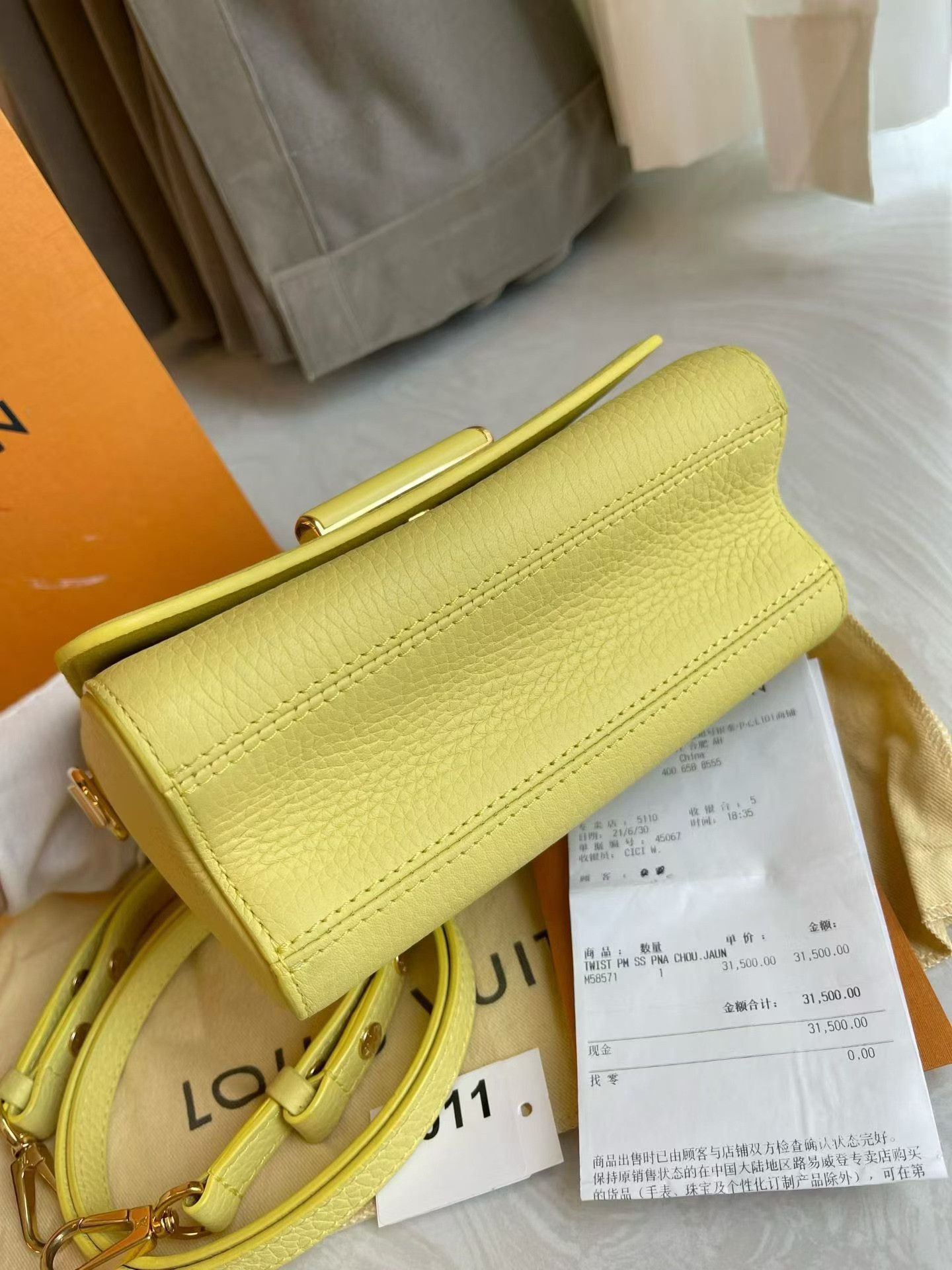 Louis Vuitton Pre-loved Bag Very good condition Size ONE SIZE - 6 Thumbnail