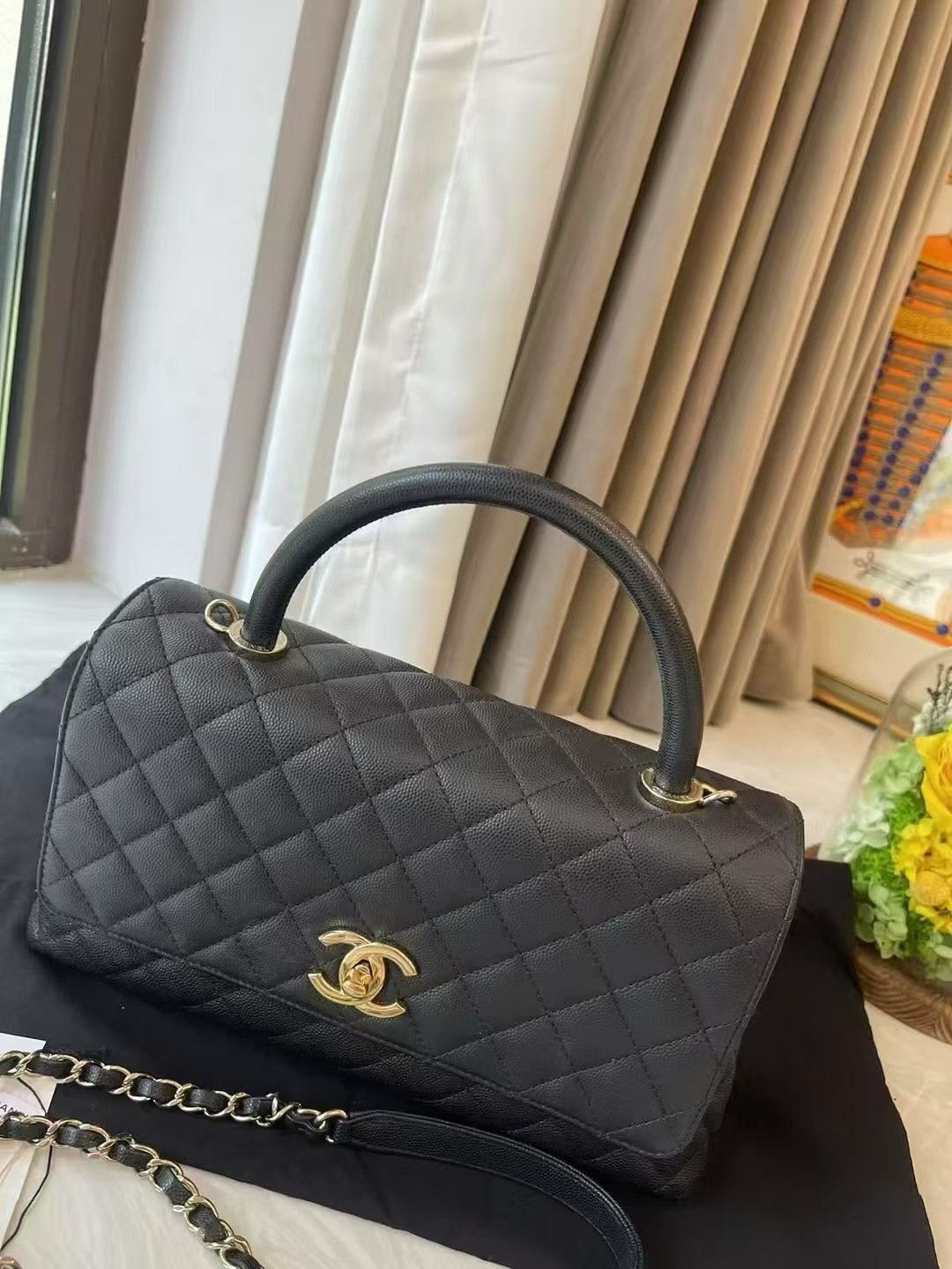 Chanel Pre-loved Bag Very good condition Size ONE SIZE - 2 Thumbnail