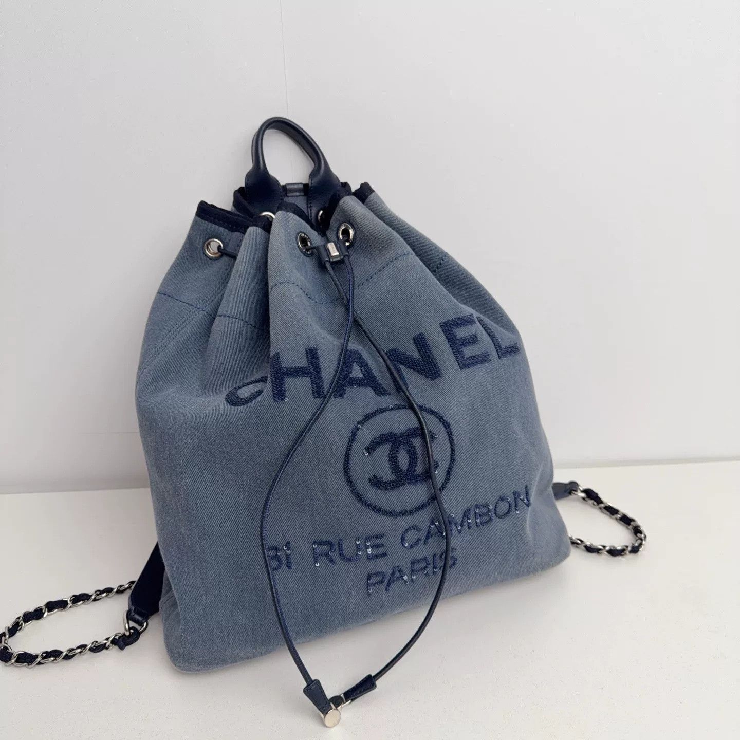 Chanel Pre-loved Bag Very good condition Size ONE SIZE - 2 Thumbnail
