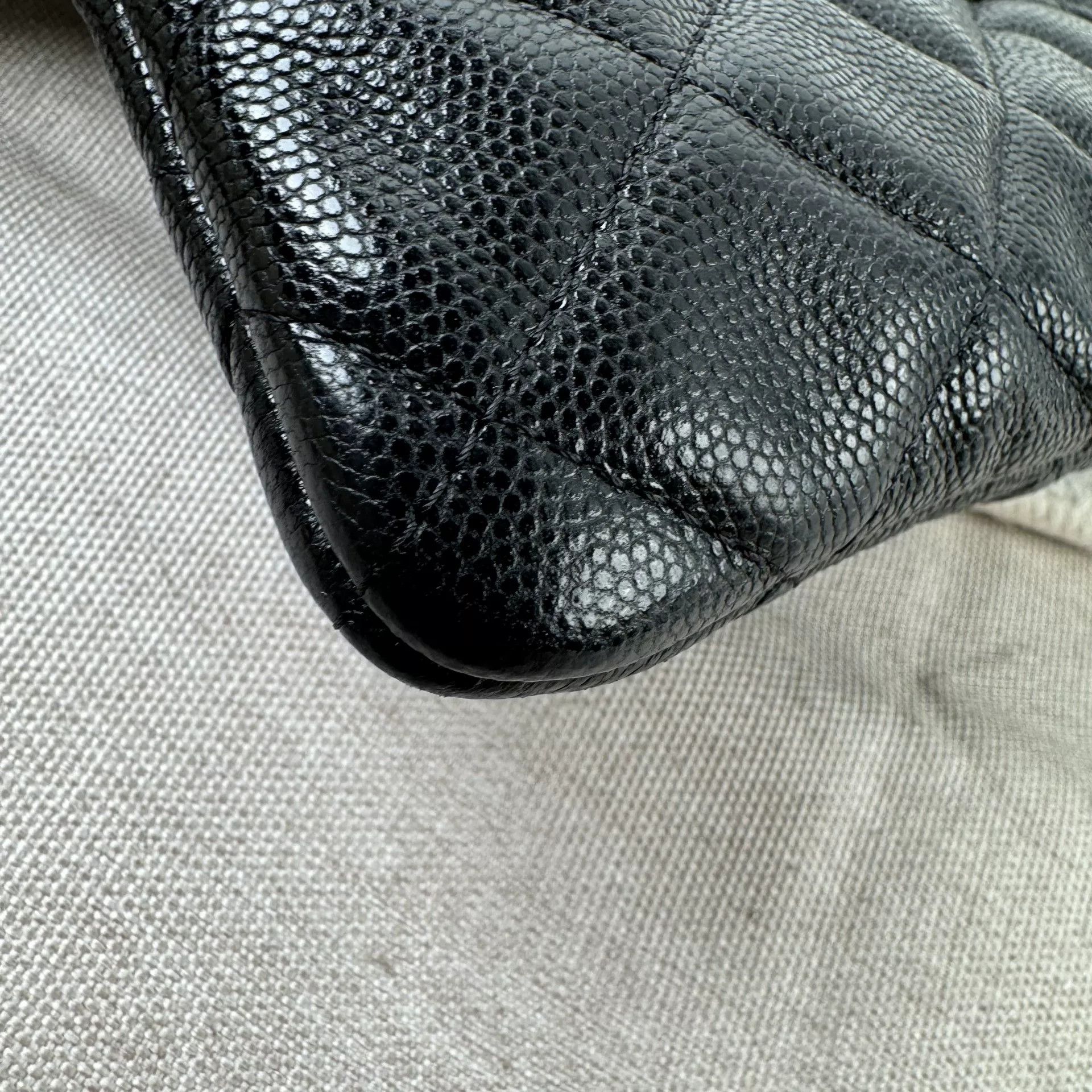 Chanel Pre-loved Bag Very good condition Size ONE SIZE - 5 Thumbnail