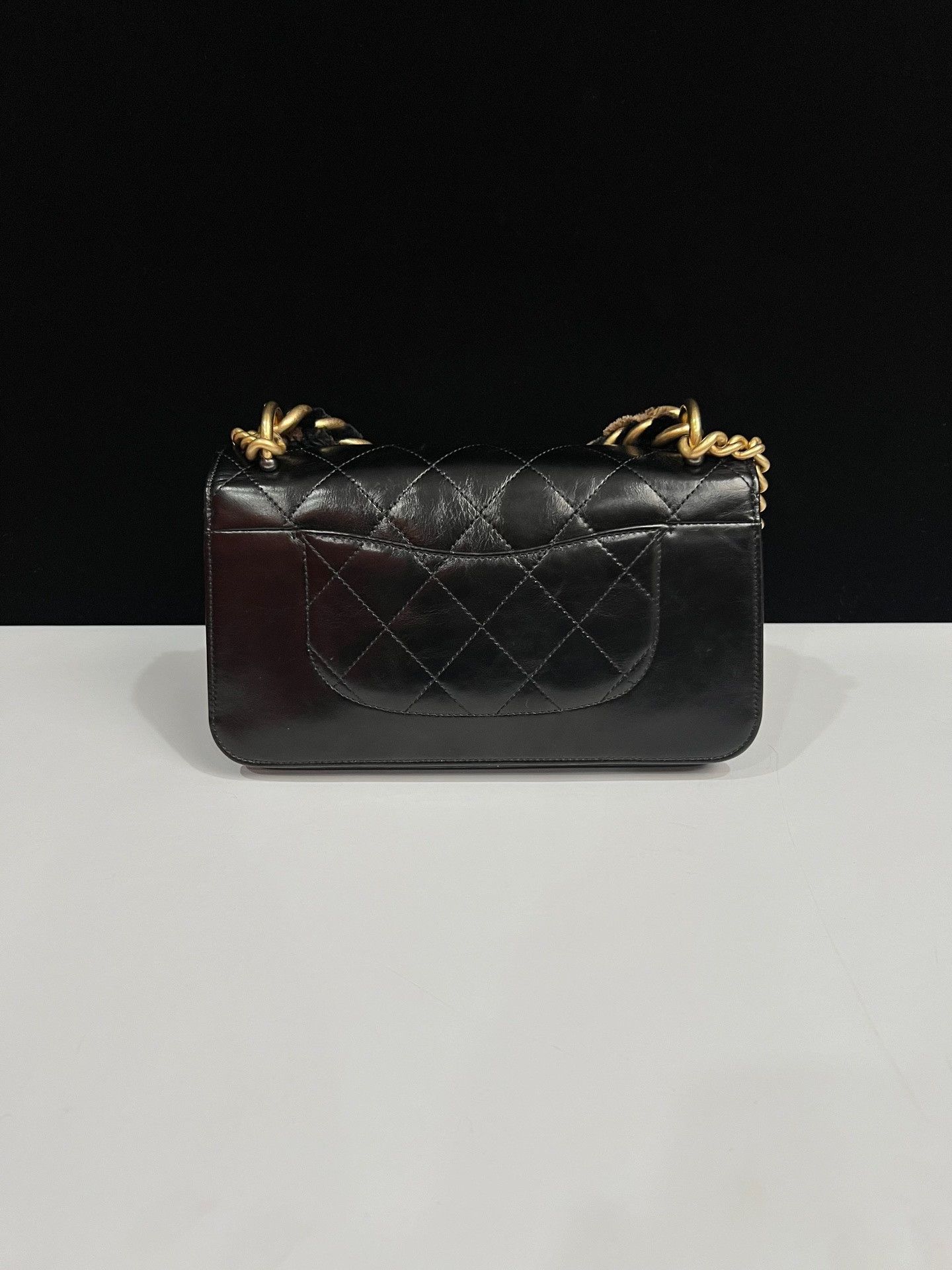 Chanel Pre-loved Bag Very good condition Size ONE SIZE - 2 Thumbnail