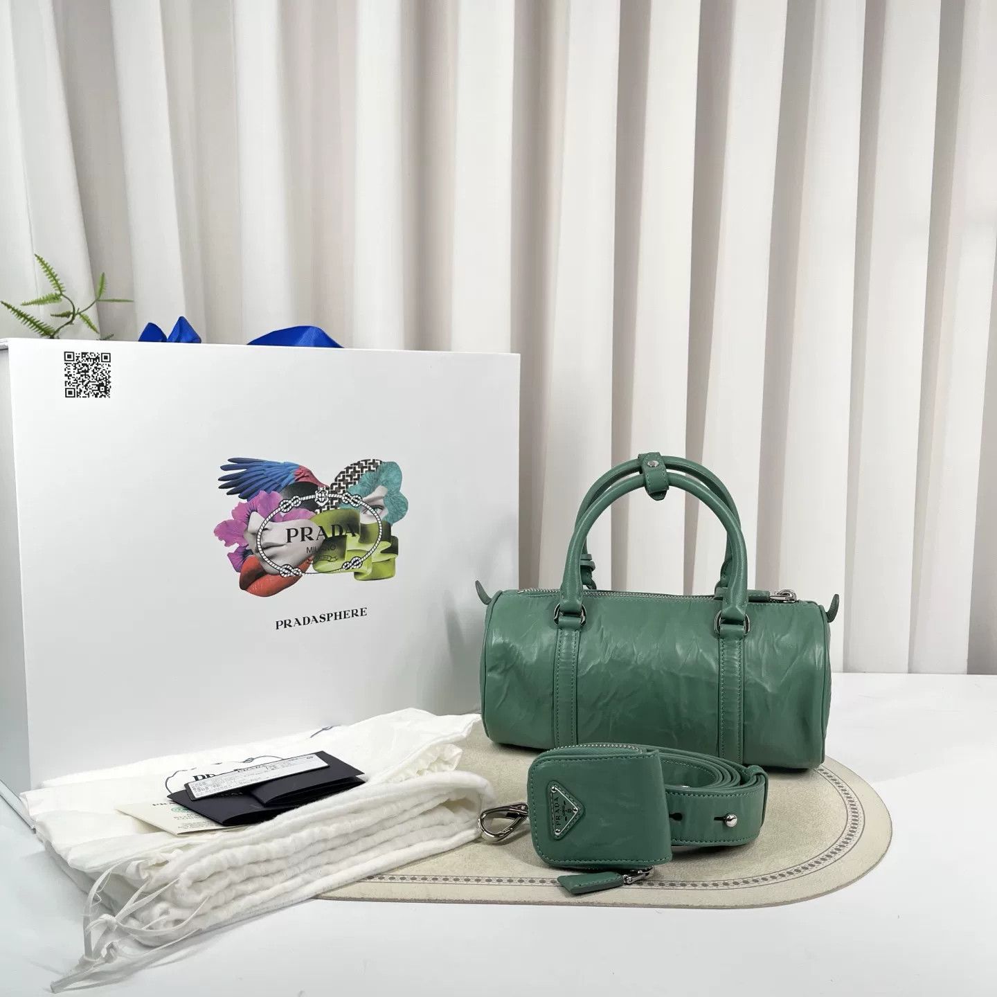 Prada Pre-loved Bag Very good condition Size ONE SIZE - 2 Thumbnail