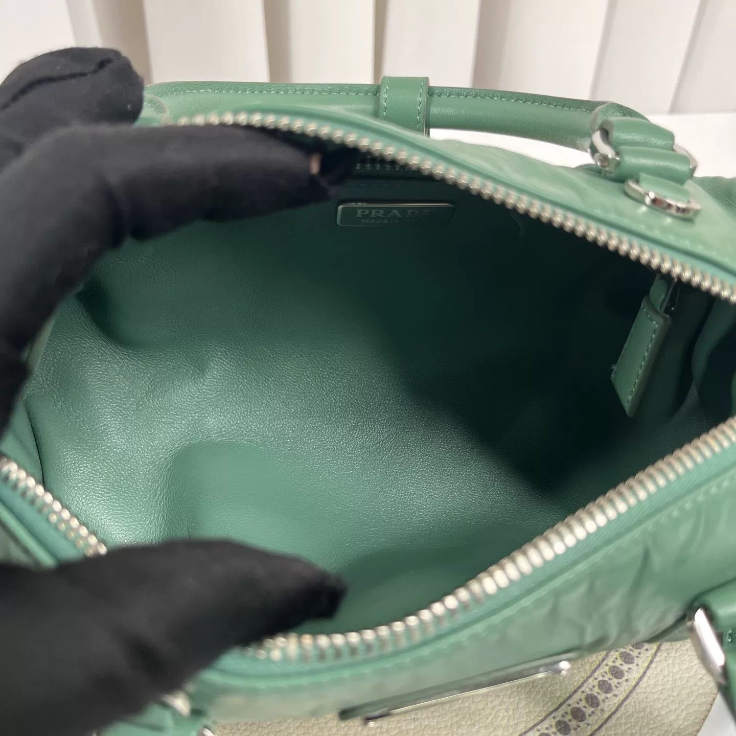 Prada Pre-loved Bag Very good condition Size ONE SIZE - 3 Thumbnail