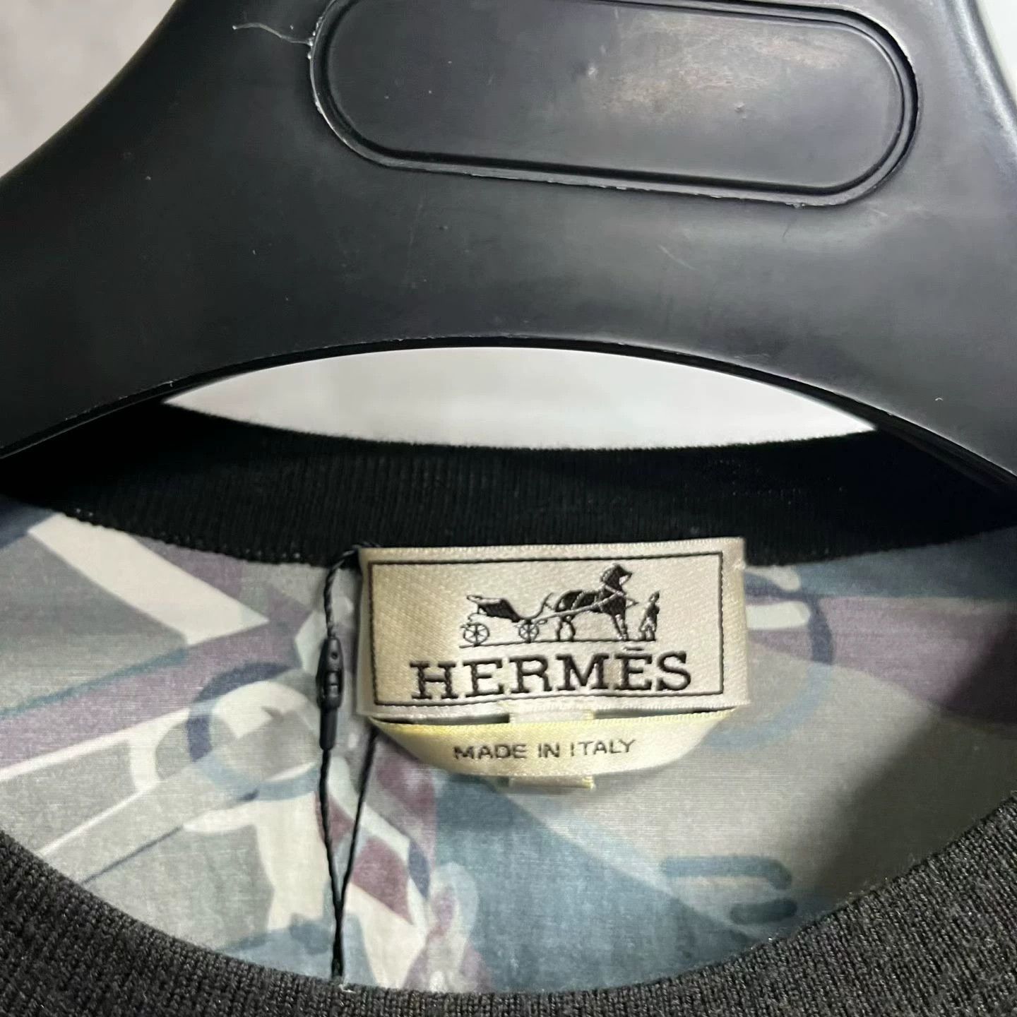Hermes Hermes Printed Graphic Black Hoodie M Men Size US M / EU 48-50 / 2 - 2 Thumbnail