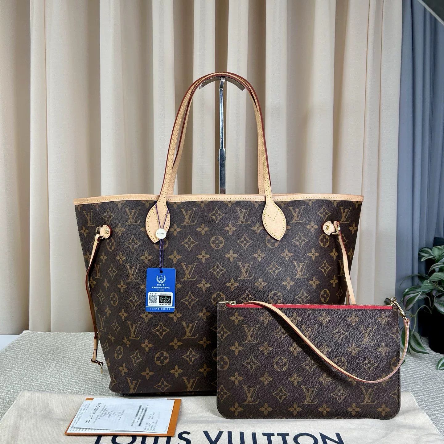 Louis Vuitton Pre-loved Bag Very good condition Size ONE SIZE - 2 Thumbnail