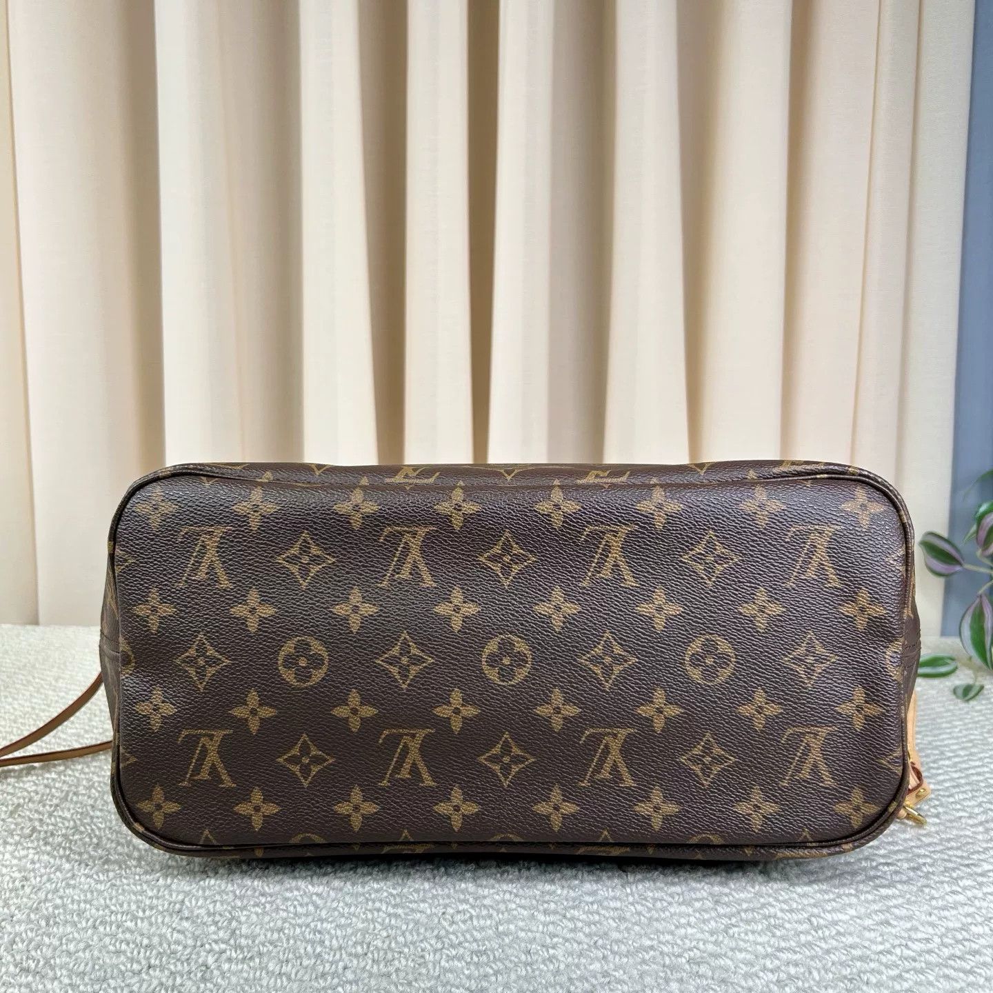 Louis Vuitton Pre-loved Bag Very good condition Size ONE SIZE - 3 Thumbnail