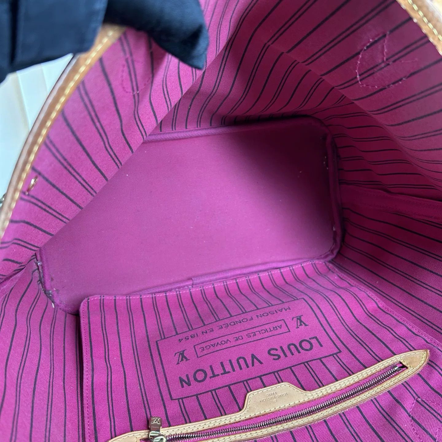 Louis Vuitton Pre-loved Bag Very good condition Size ONE SIZE - 4 Thumbnail