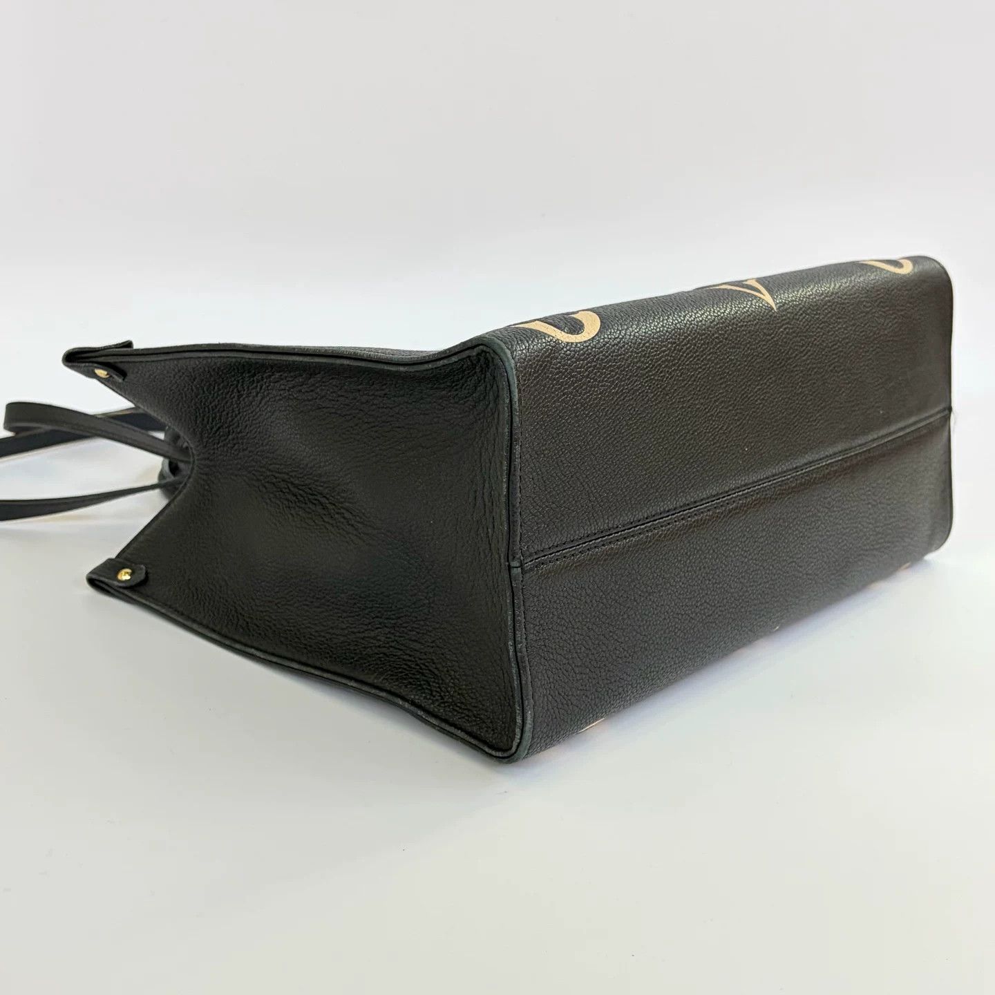 Louis Vuitton Pre-loved Bag Very good condition Size ONE SIZE - 5 Thumbnail