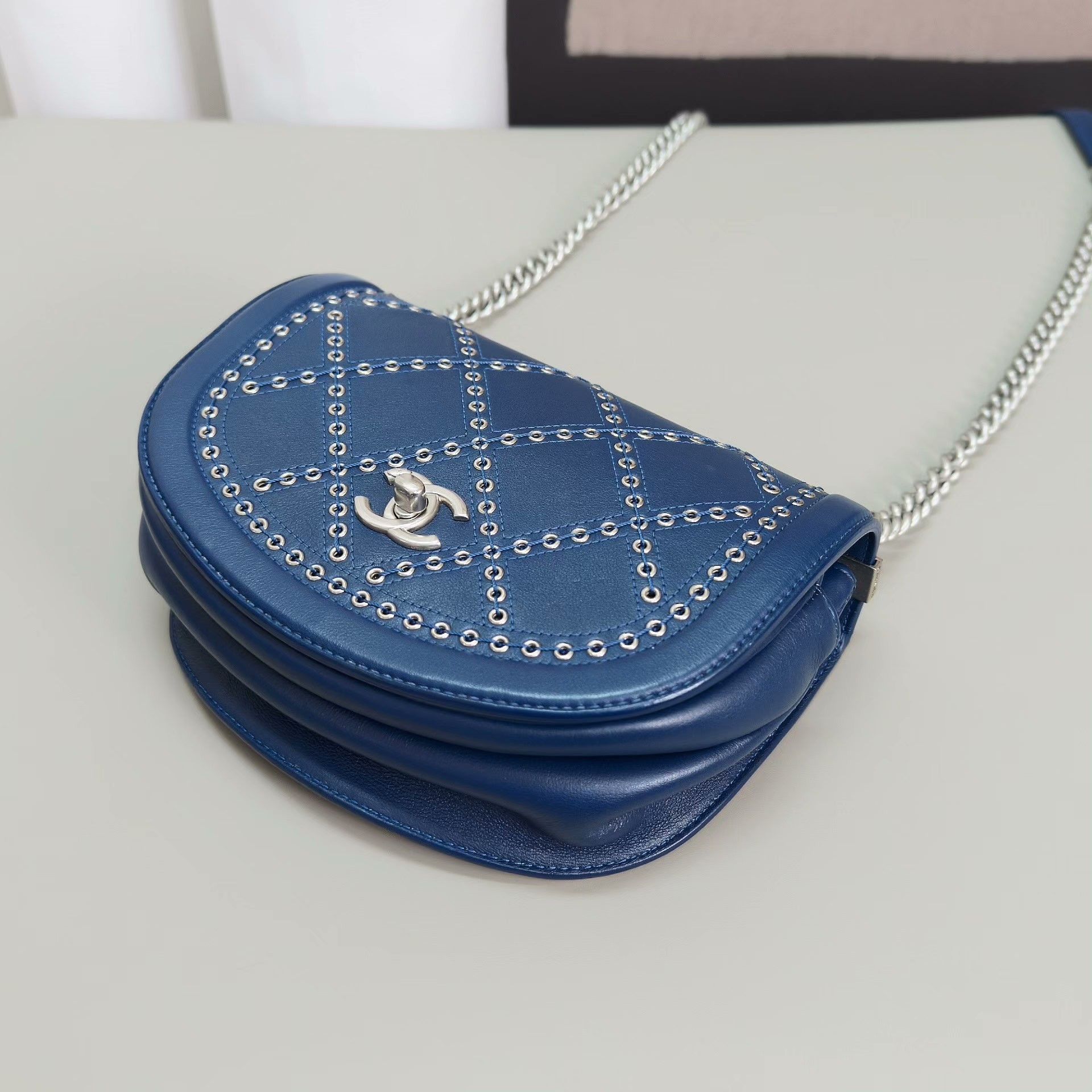 Chanel Pre-loved Bag Very good condition Size ONE SIZE - 3 Thumbnail