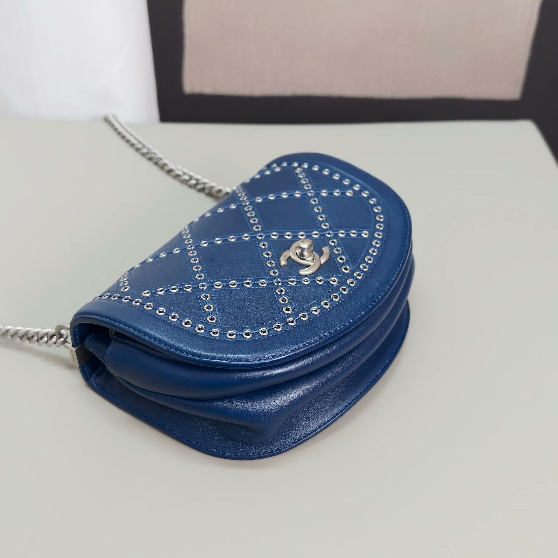 Chanel Pre-loved Bag Very good condition Size ONE SIZE - 4 Thumbnail
