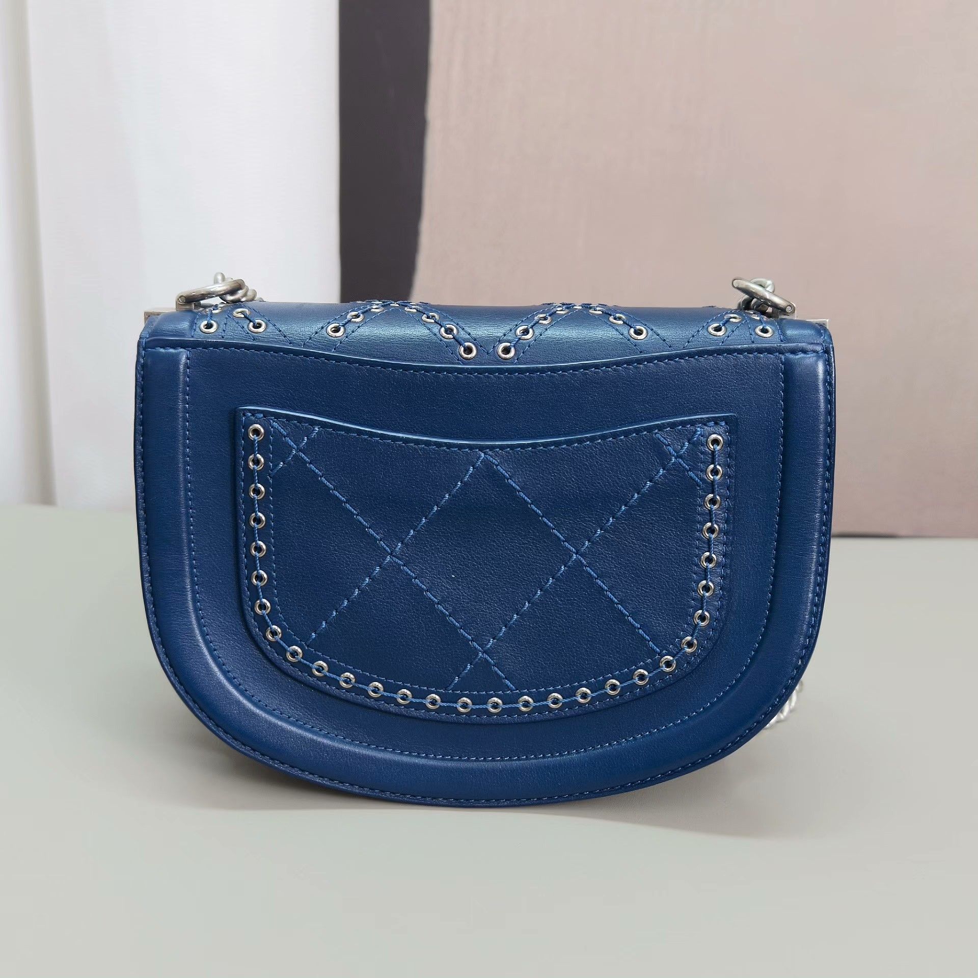 Chanel Pre-loved Bag Very good condition Size ONE SIZE - 2 Thumbnail